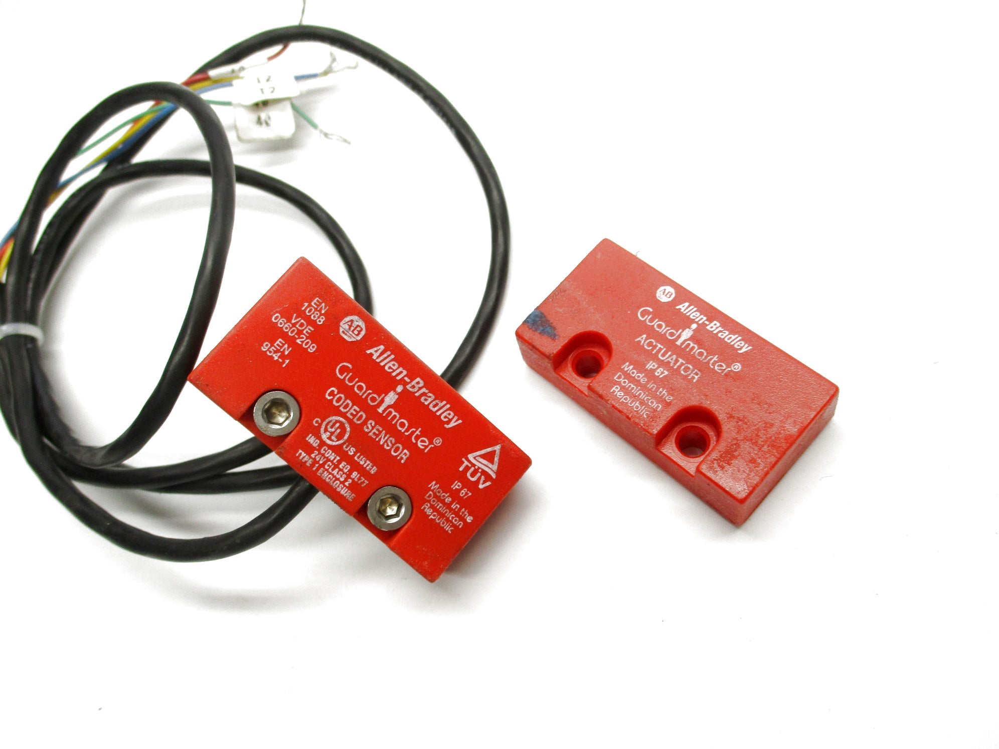 ALLEN BRADLEY 440N-Z2NRS1A SER. A UNMP