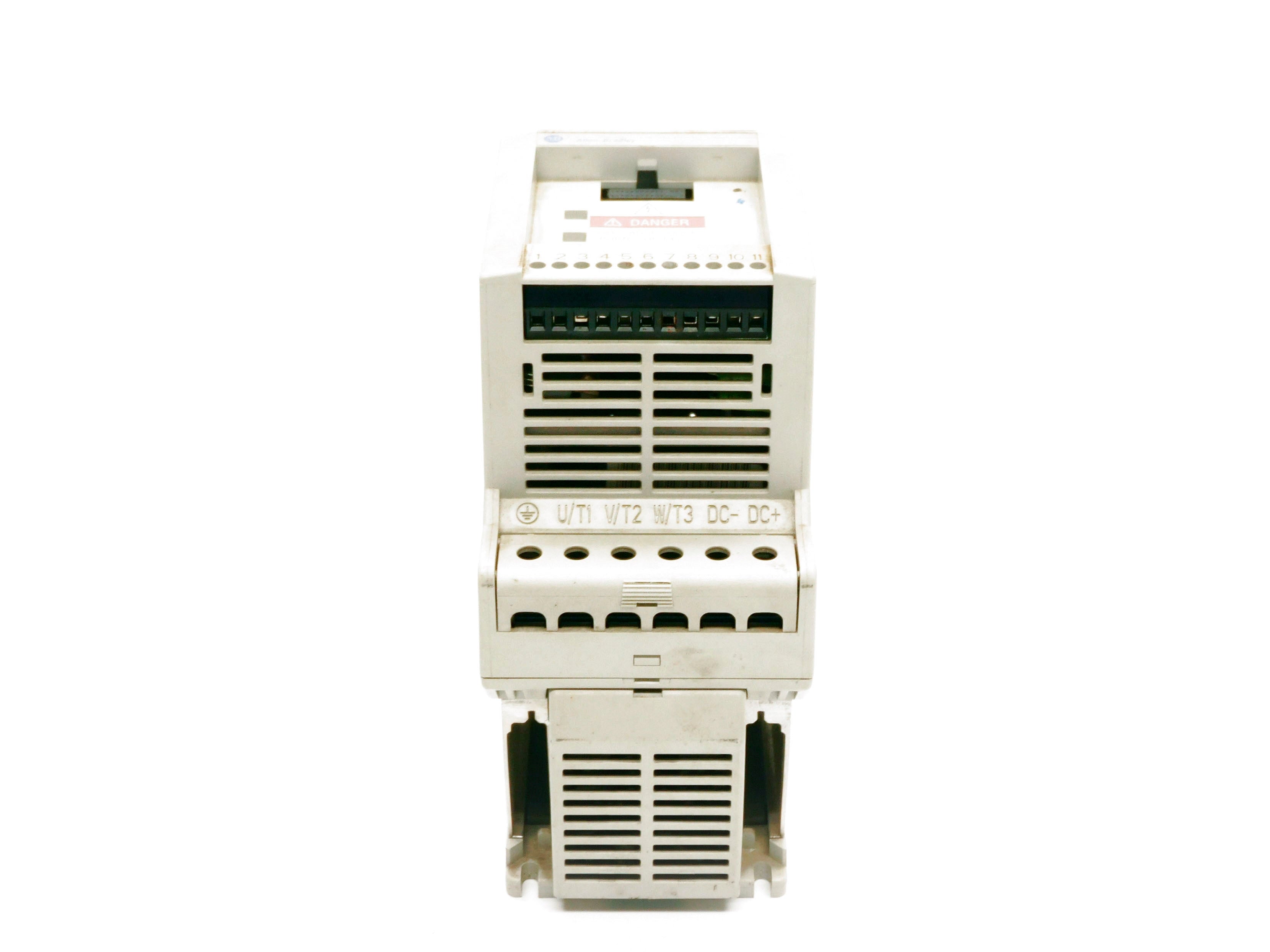 ALLEN BRADLEY 160-BA03NSF1 SER. C F/W 7.06 380-460V 2.8A UNMP