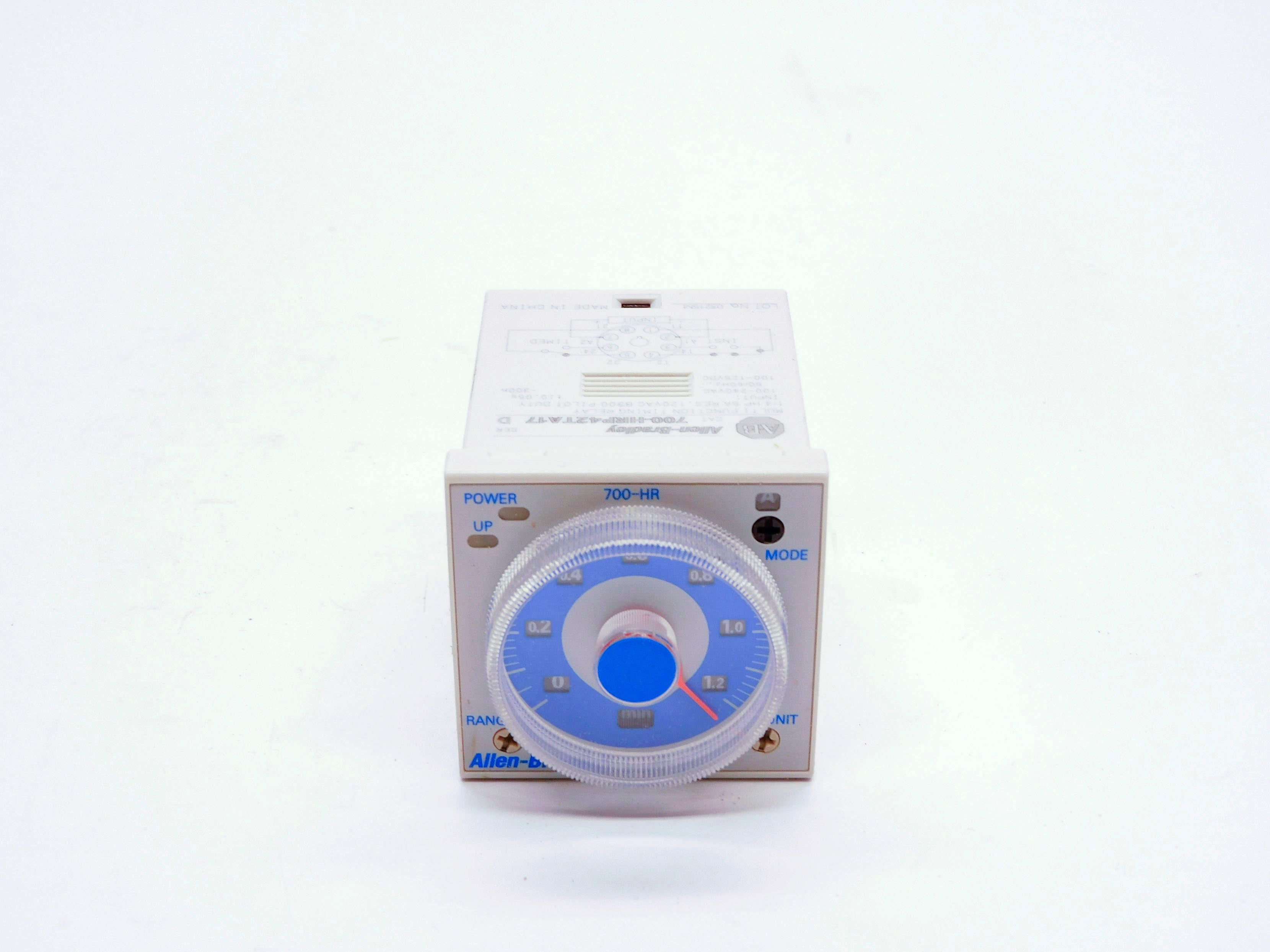 ALLEN BRADLEY 700-HRP42TA17 SER. D 120VAC 5A (WH) NSMP