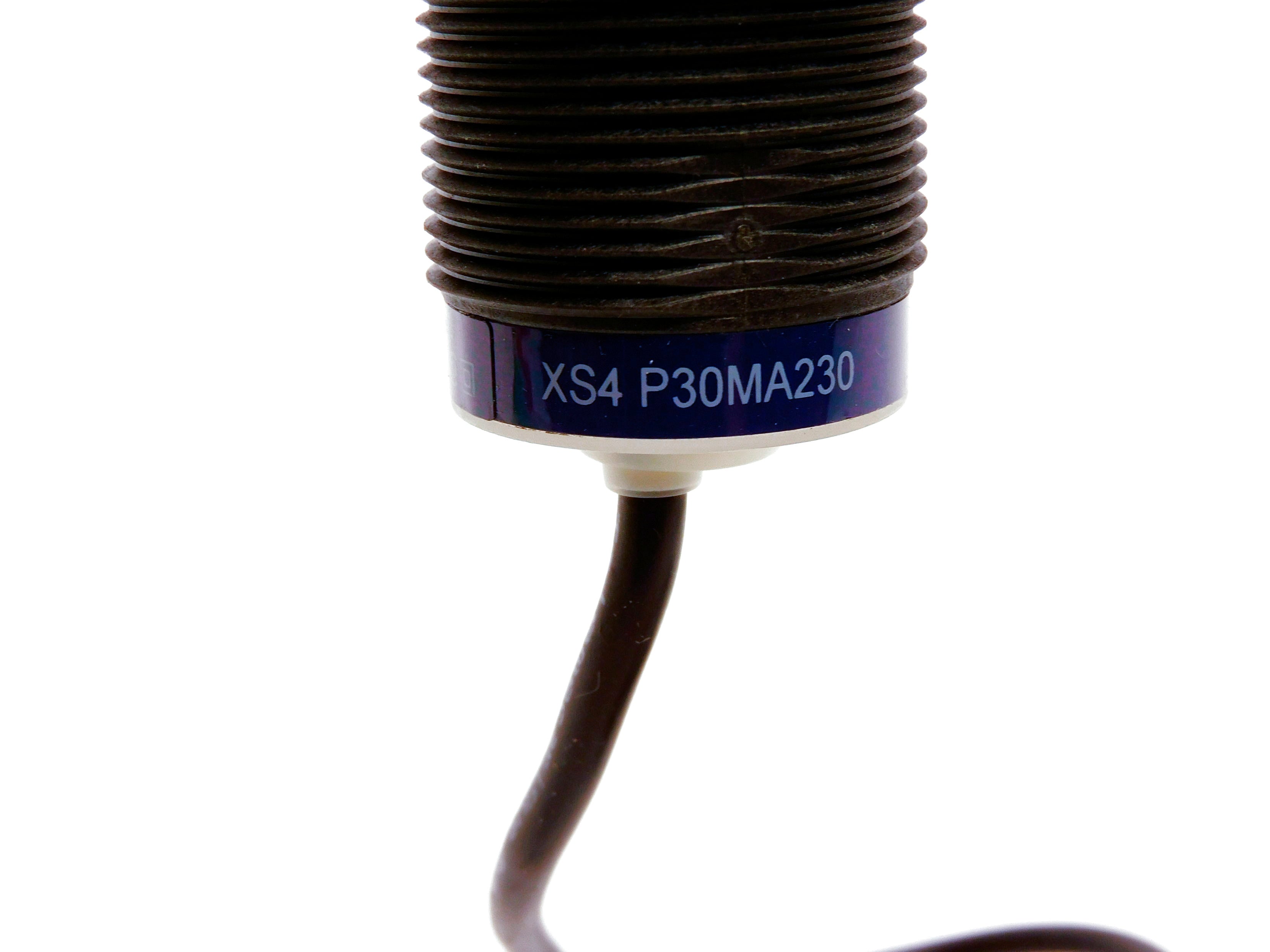 TELEMECANIQUE XS4P30MA230 NSMP