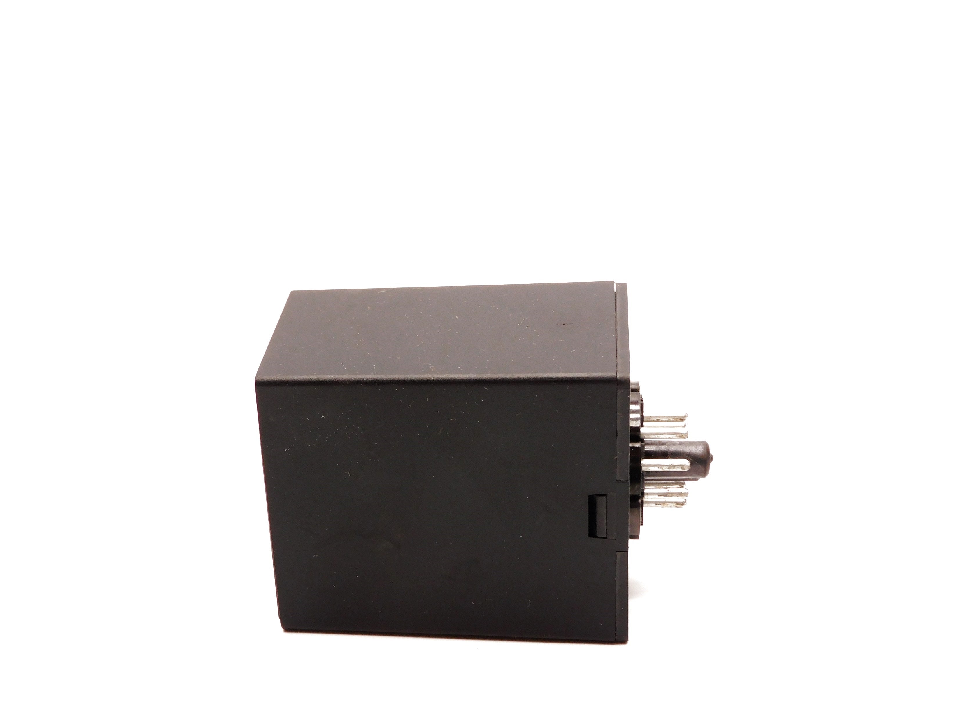 LITTELFUSE TDR4A33 120VAC 10A UNMP