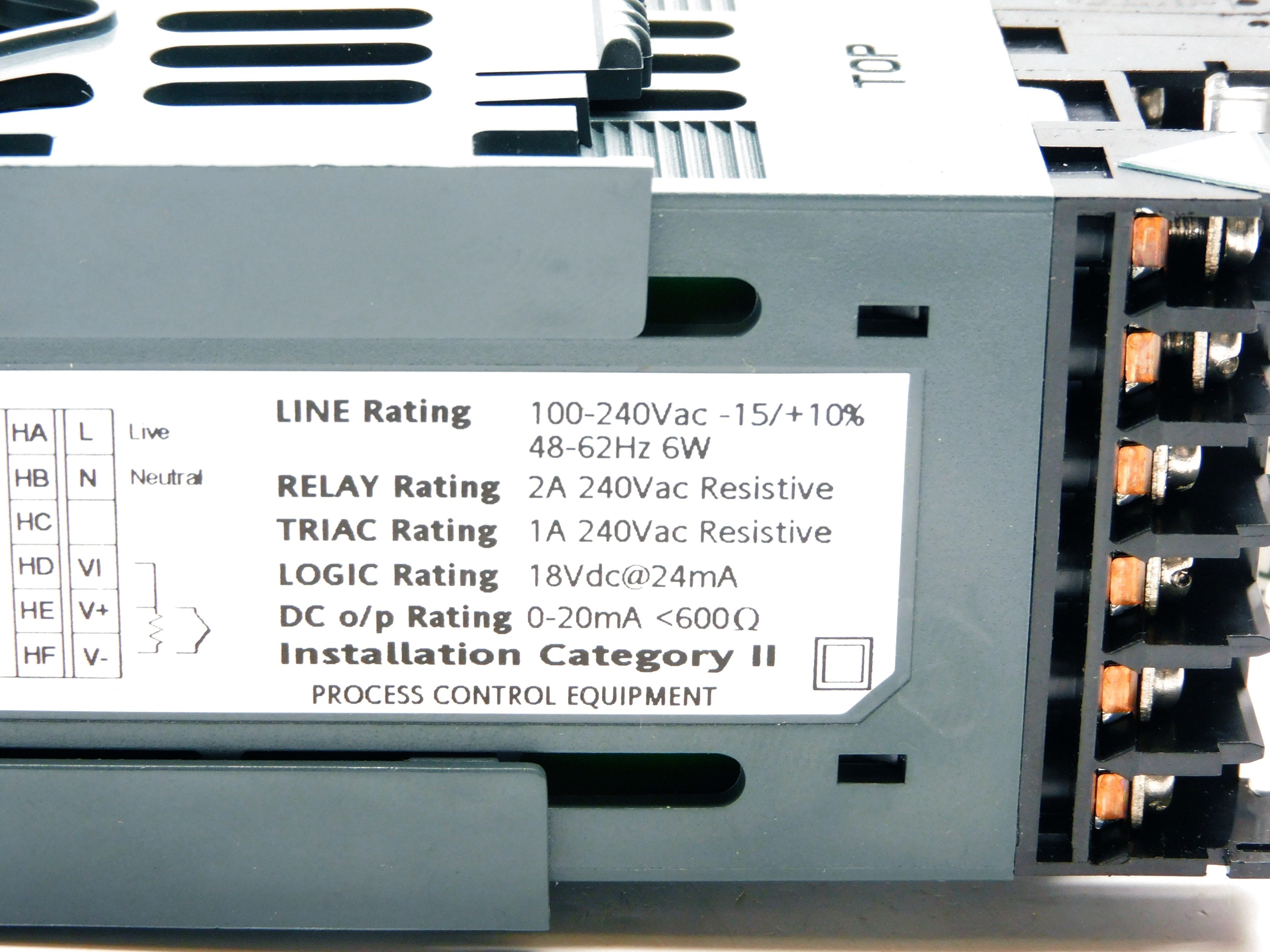 EUROTHERM 2216E/CC/VH/XX/XX/XX/2XX/ENG NSMP