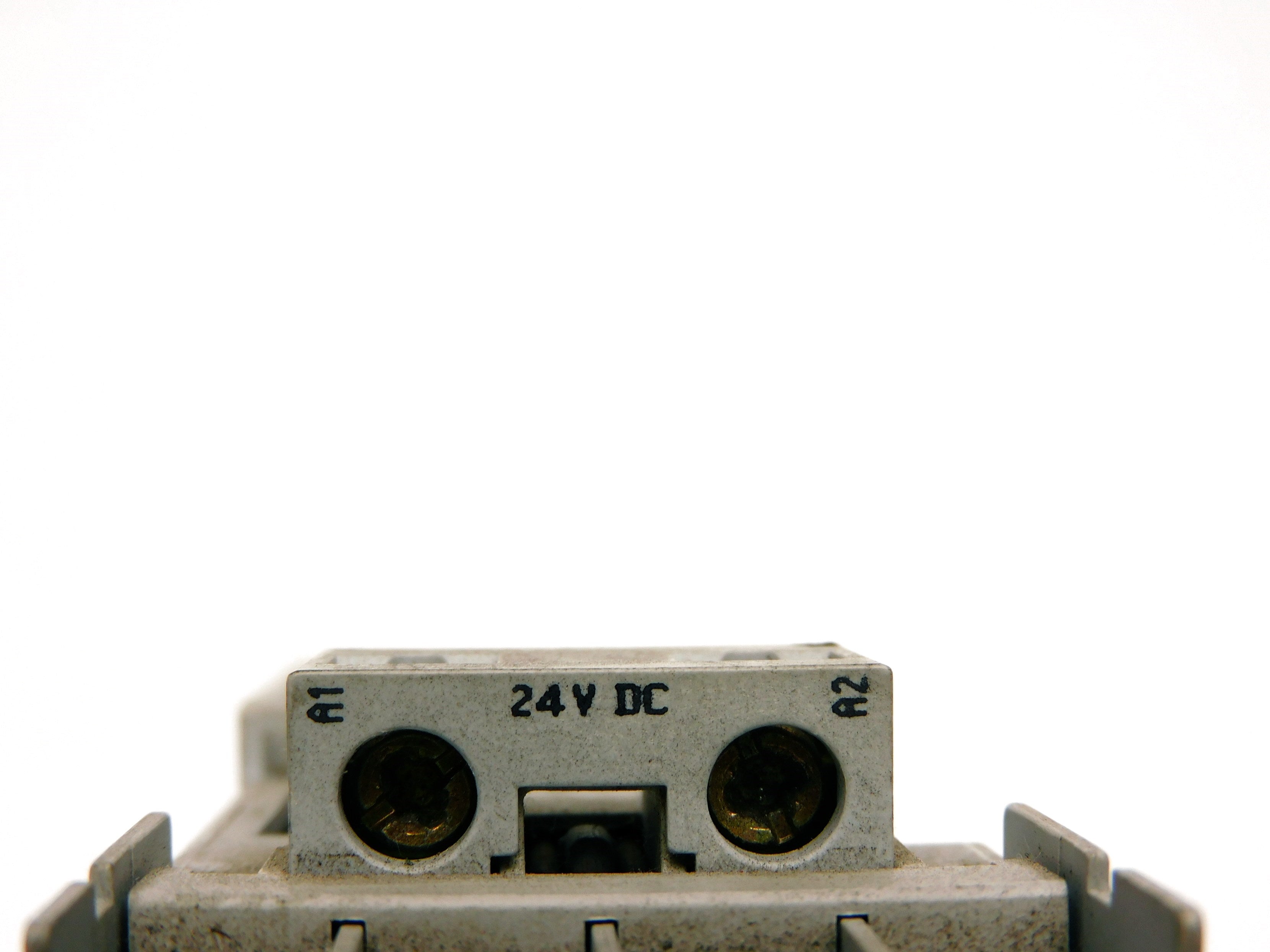 ALLEN BRADLEY 100S-C23ZJ14C SER. C 24VDC (AS PICTURED) UNMP