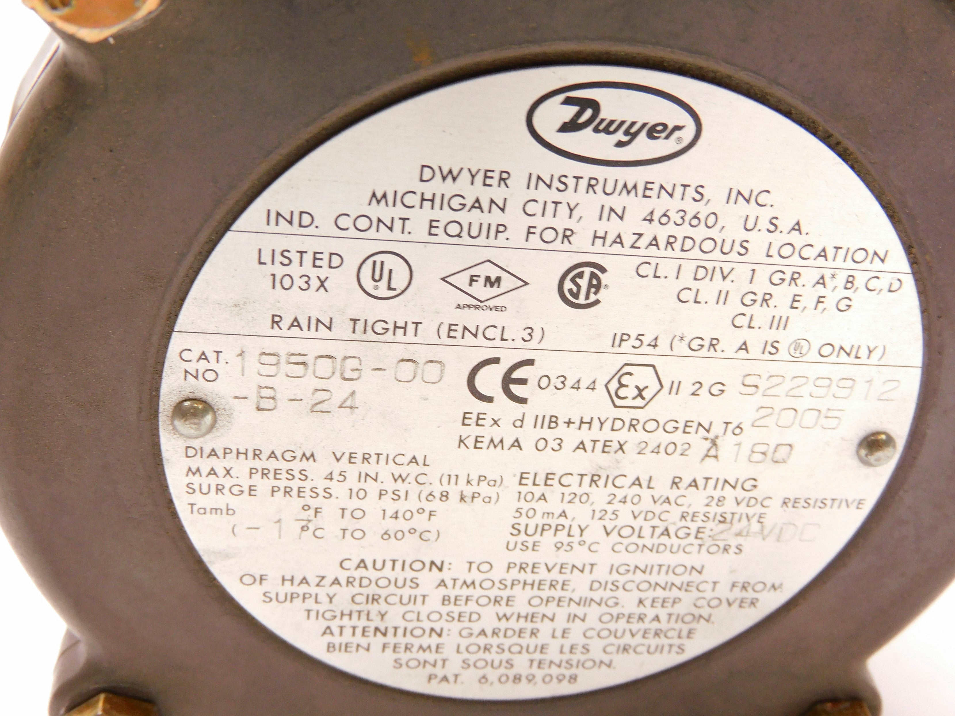 DWYER 1950G-00-B-24 NSMP