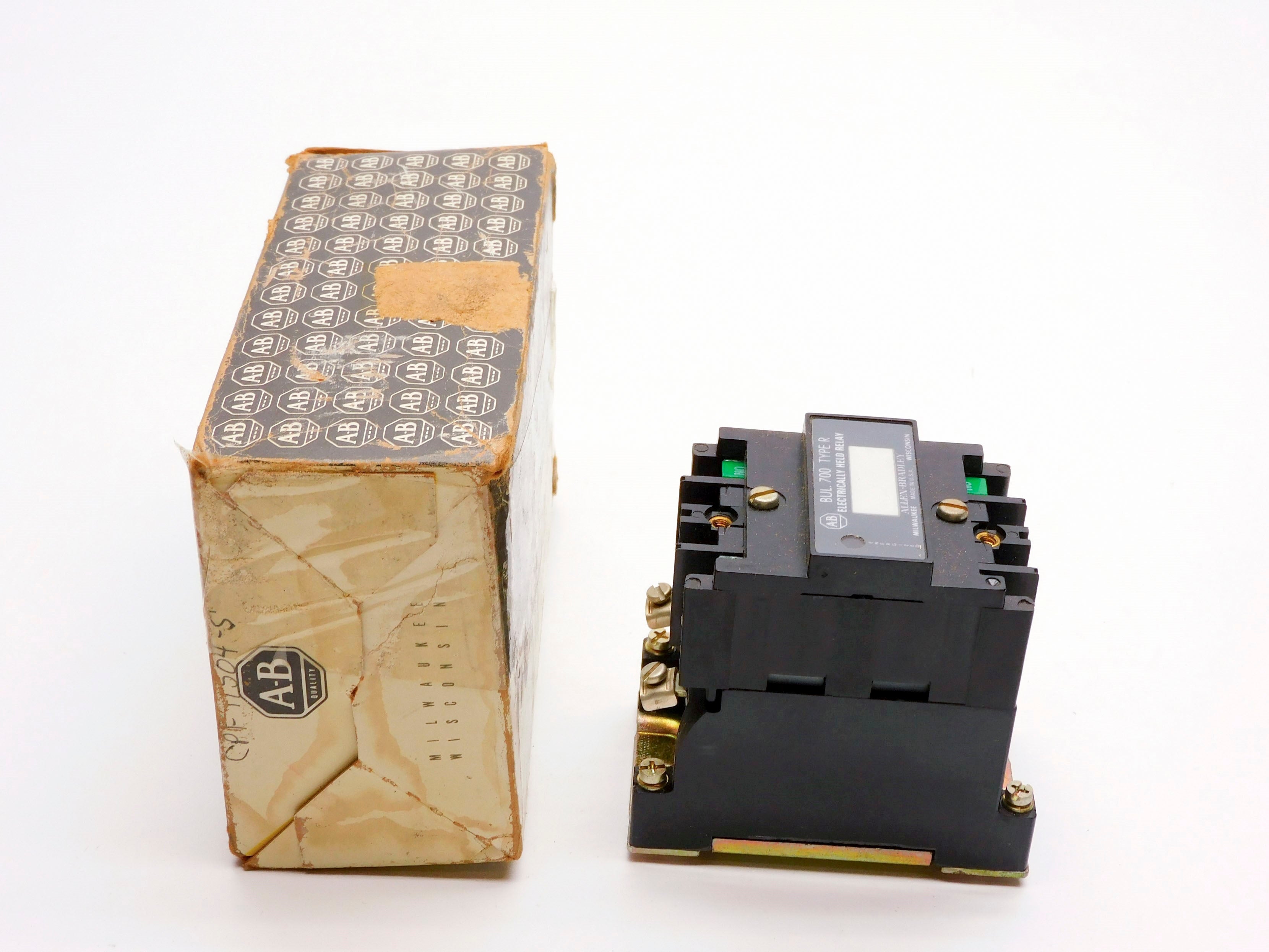 INDUSTRIAL SPARE PART 700DC-R420Z24 SER. B (BK/WH) NSMP