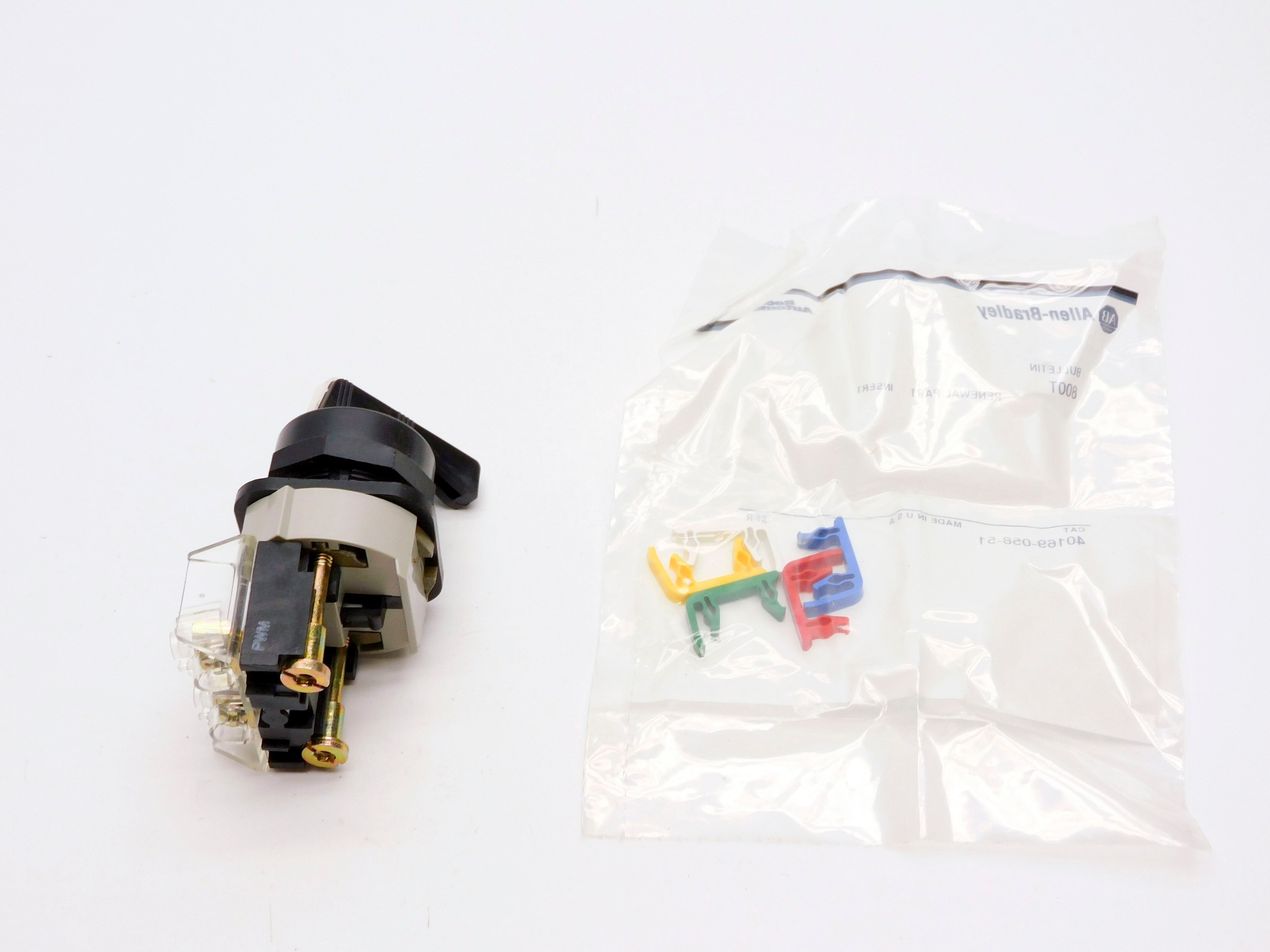 ALLEN BRADLEY 800H-HR2 SER. F (WH) NSMP