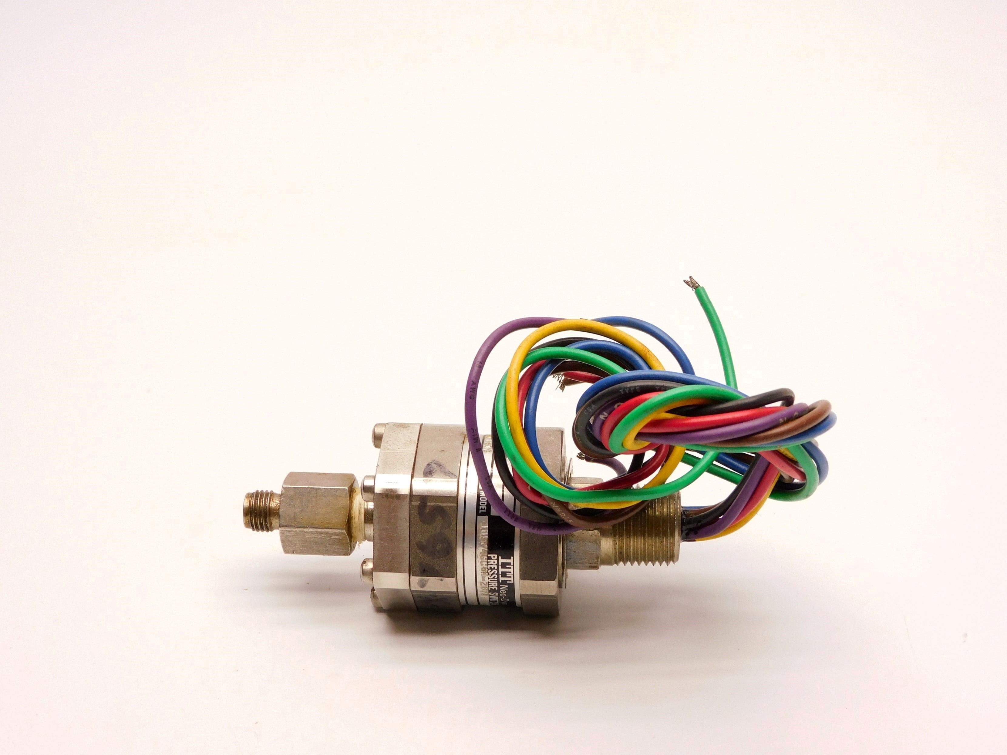 ITT 115P4CC6H-2670 UNMP