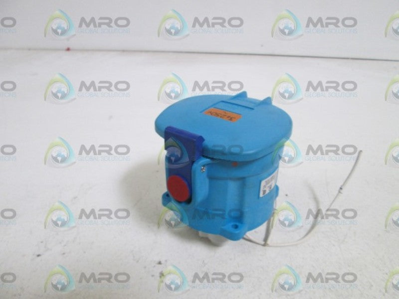 MELTRIC RECEPTACLE/CONNECTOR  33-64073-972 (AS PIC) *NEW NO BOX*