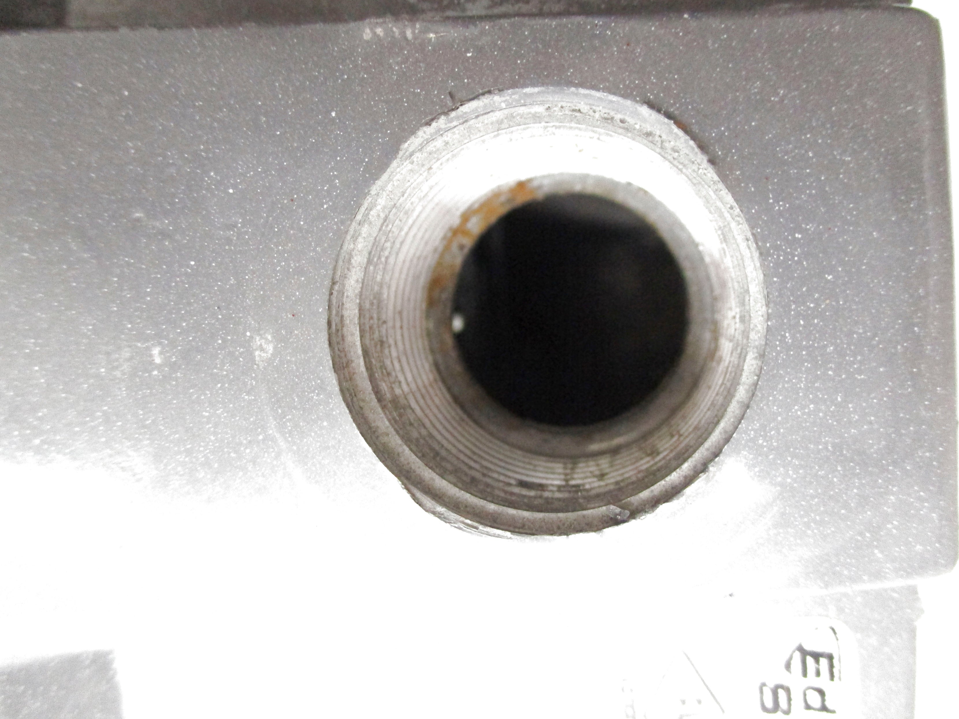EDWARDS 876-G5 UNMP