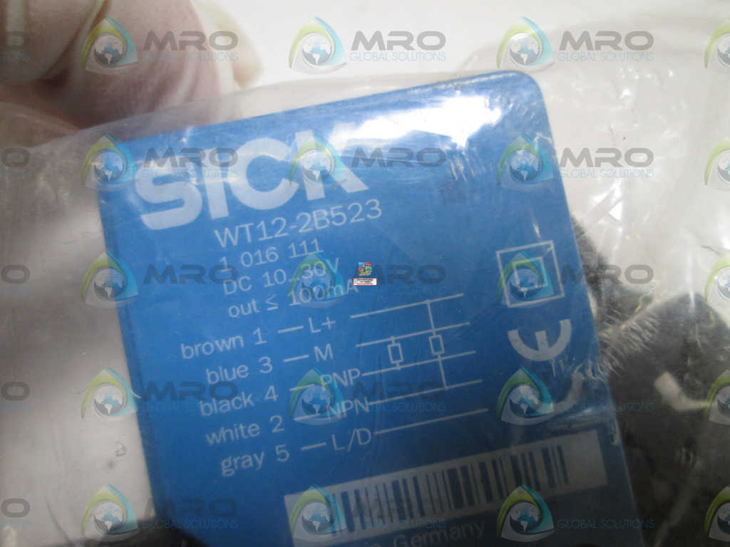 SICK WT12-2B523 PROXIMITY SENSOR *NEW IN BOX*