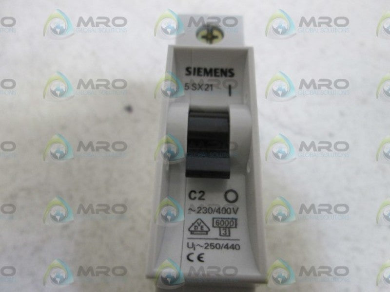 SIEMENS 5SX2102-7 CIRCUIT BREAKER 2A NSNP