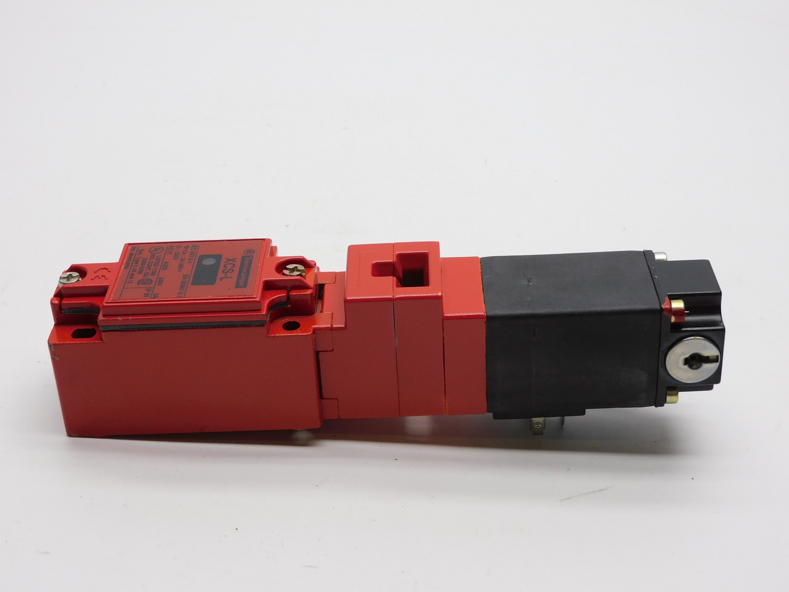 TELEMECANIQUE XCSL723B3 (NO KEY) (AS PICTURED) NSMP