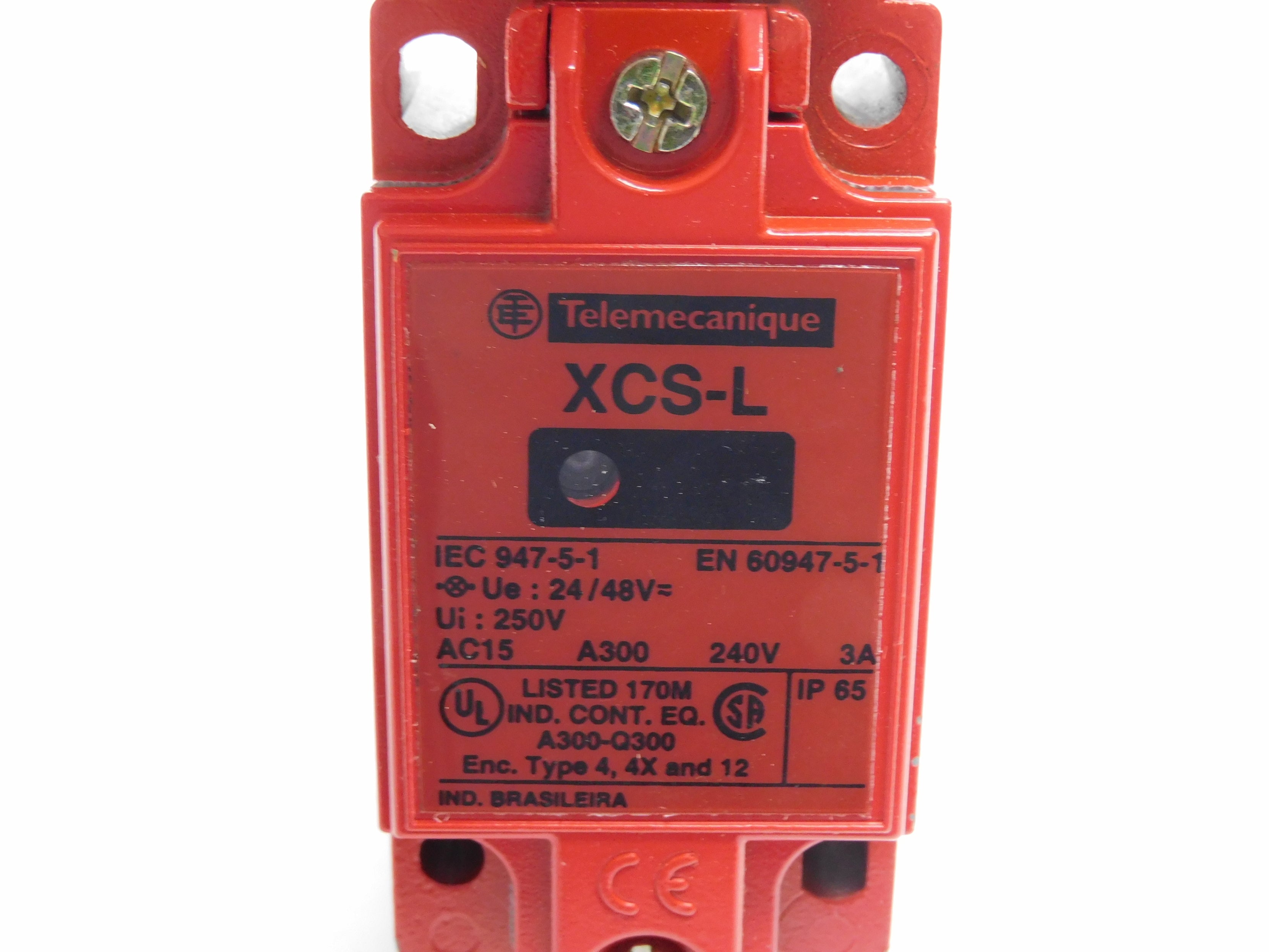 TELEMECANIQUE XCSL723B3 (NO KEY) (AS PICTURED) NSMP