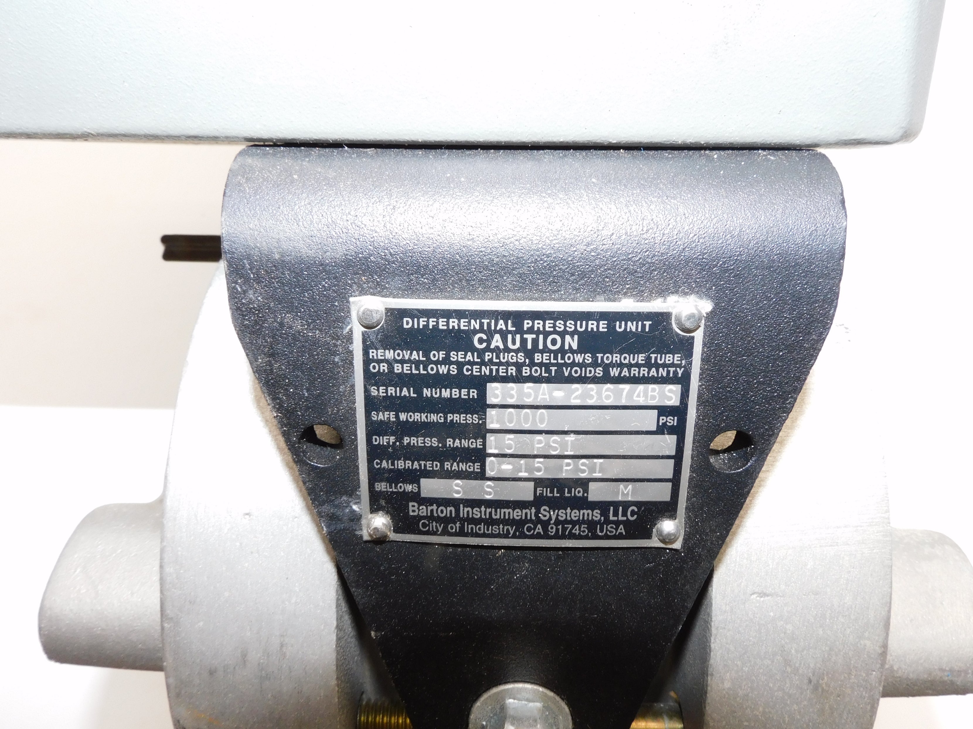 BARTON INSTRUMENT 0-15PSI UNMP