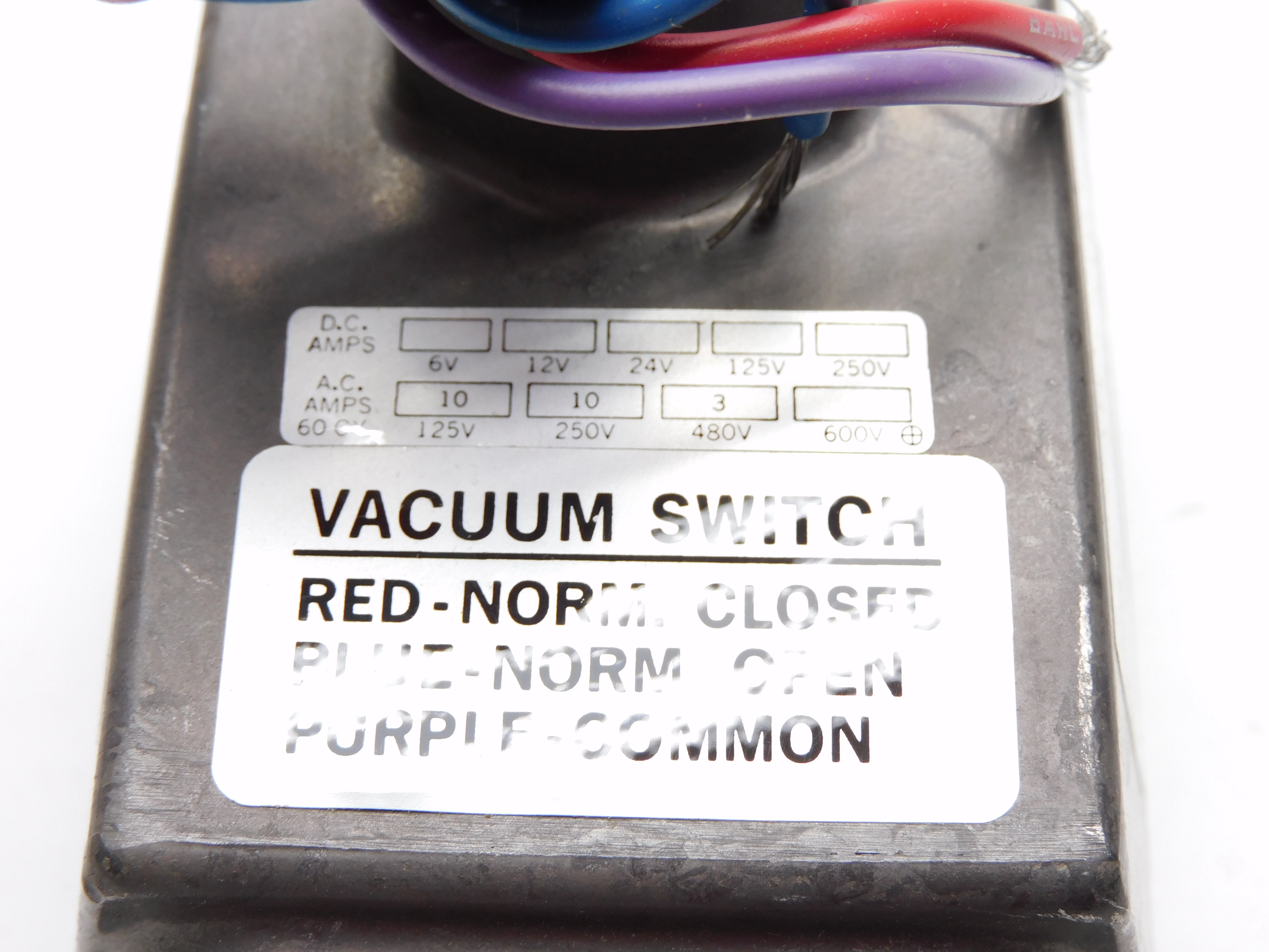 BARKSDALE VCD1H-H18SS 600VAC 10A .8-30"HGVAC NSMP