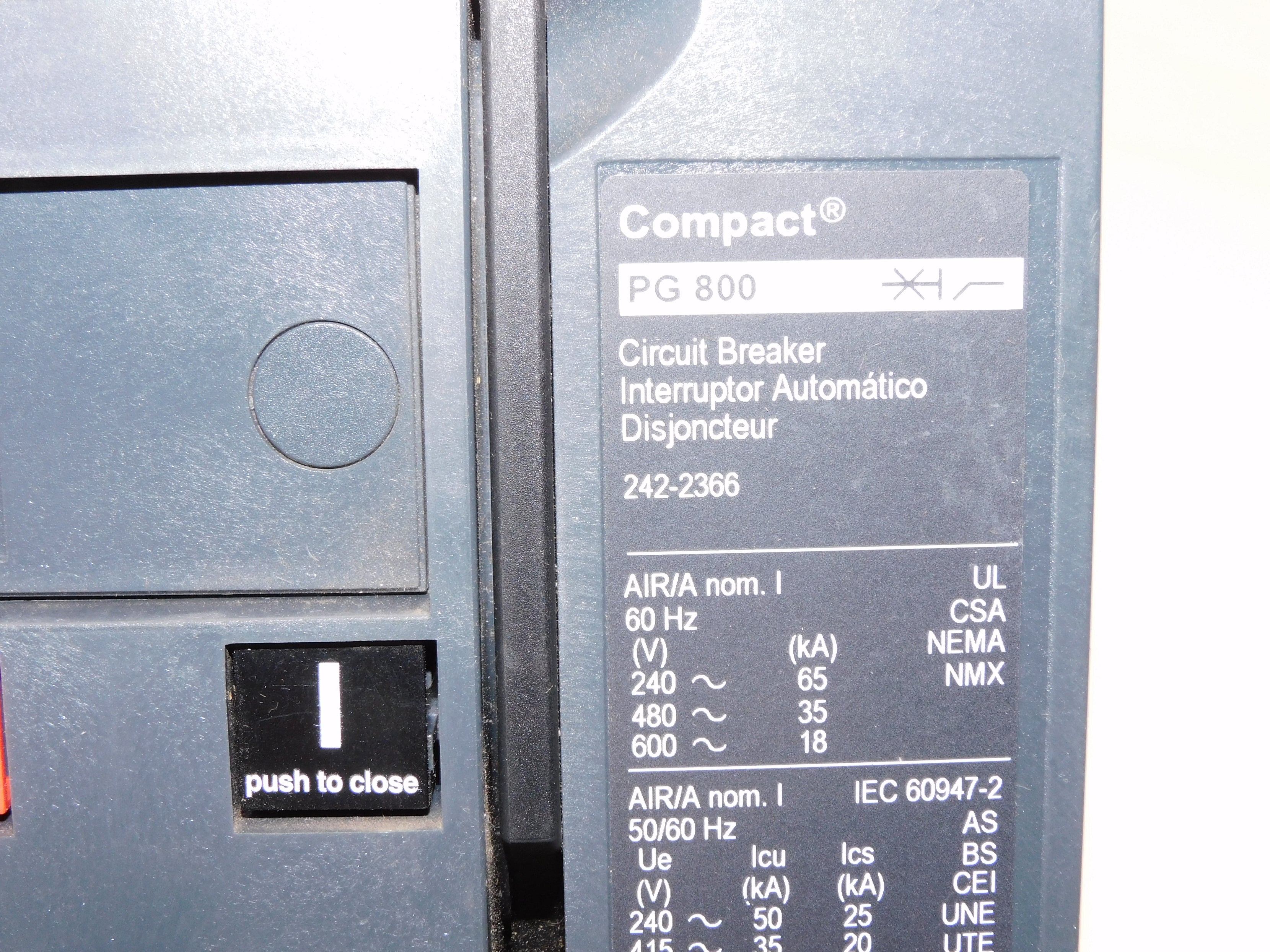MERLIN GERIN PG800 242-2366 800A 600V (AS PICTURED) NSNP
