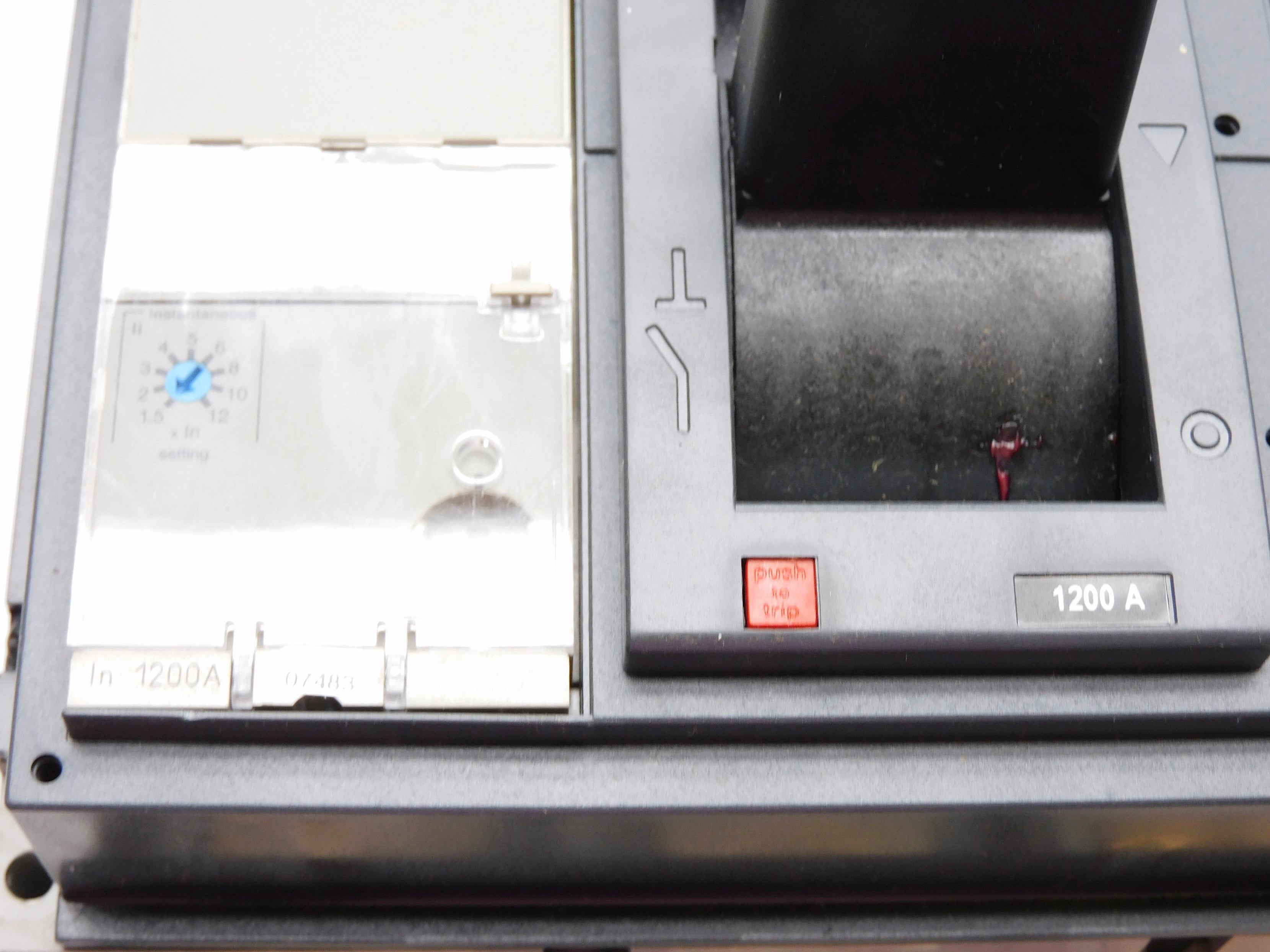 SCHNEIDER 315-8424 NPJF36120CU31AY001 1200A 600V NSNP