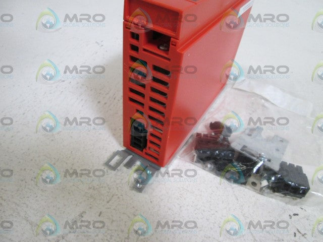 SEW-EURODRIVE MC07B0004-5A3-4-00 AC DRIVE *NEW NO BOX*