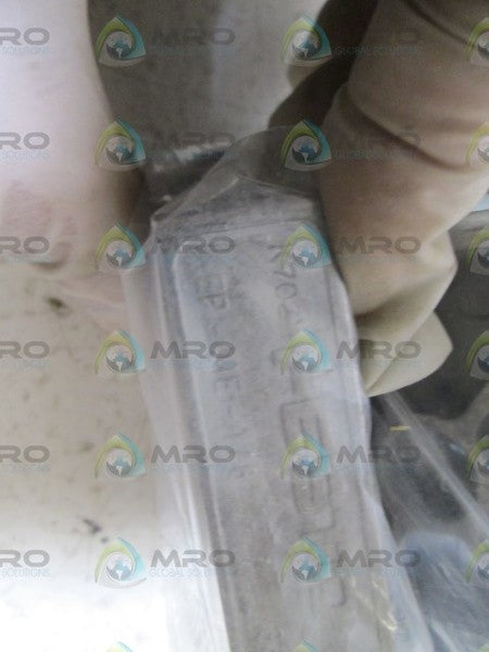 FESTO END PLATE KIT 33407 / EP-ME-1/8 * NEW IN FACTORY BAG *
