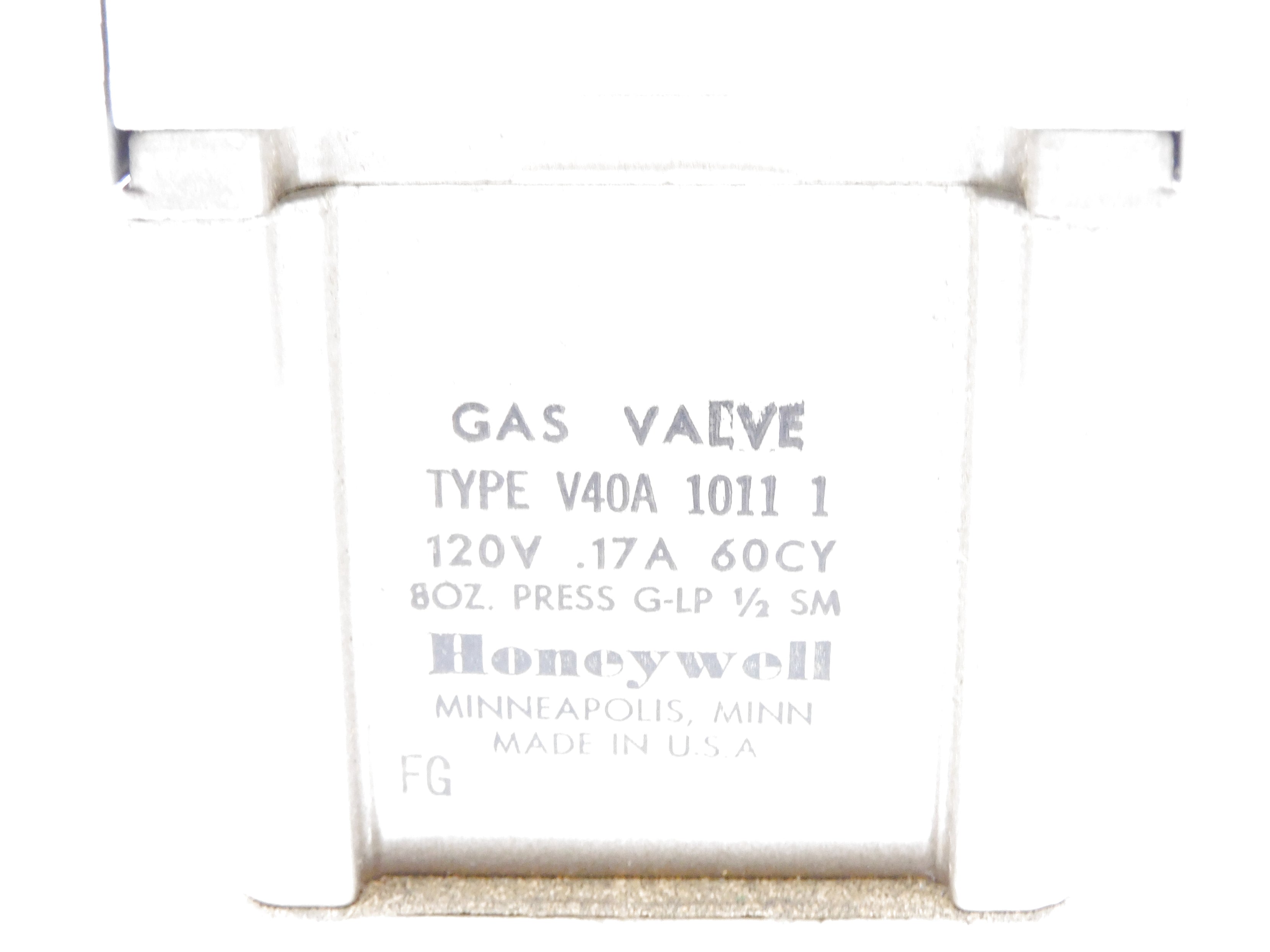 HONEYWELL V40A10111 120V 1/2" NSMP