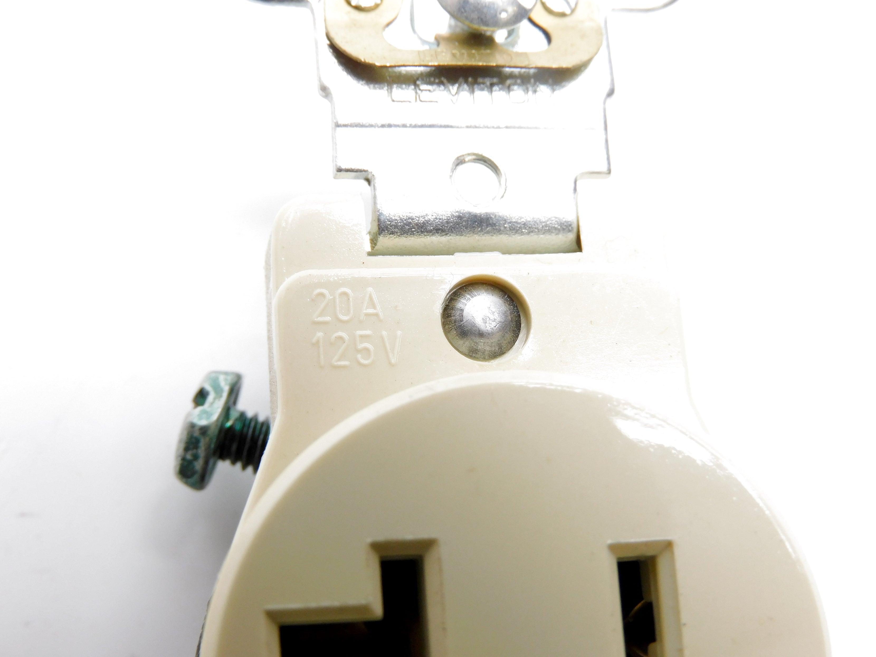 LEVITON 5361-I 125V 20A NSMP