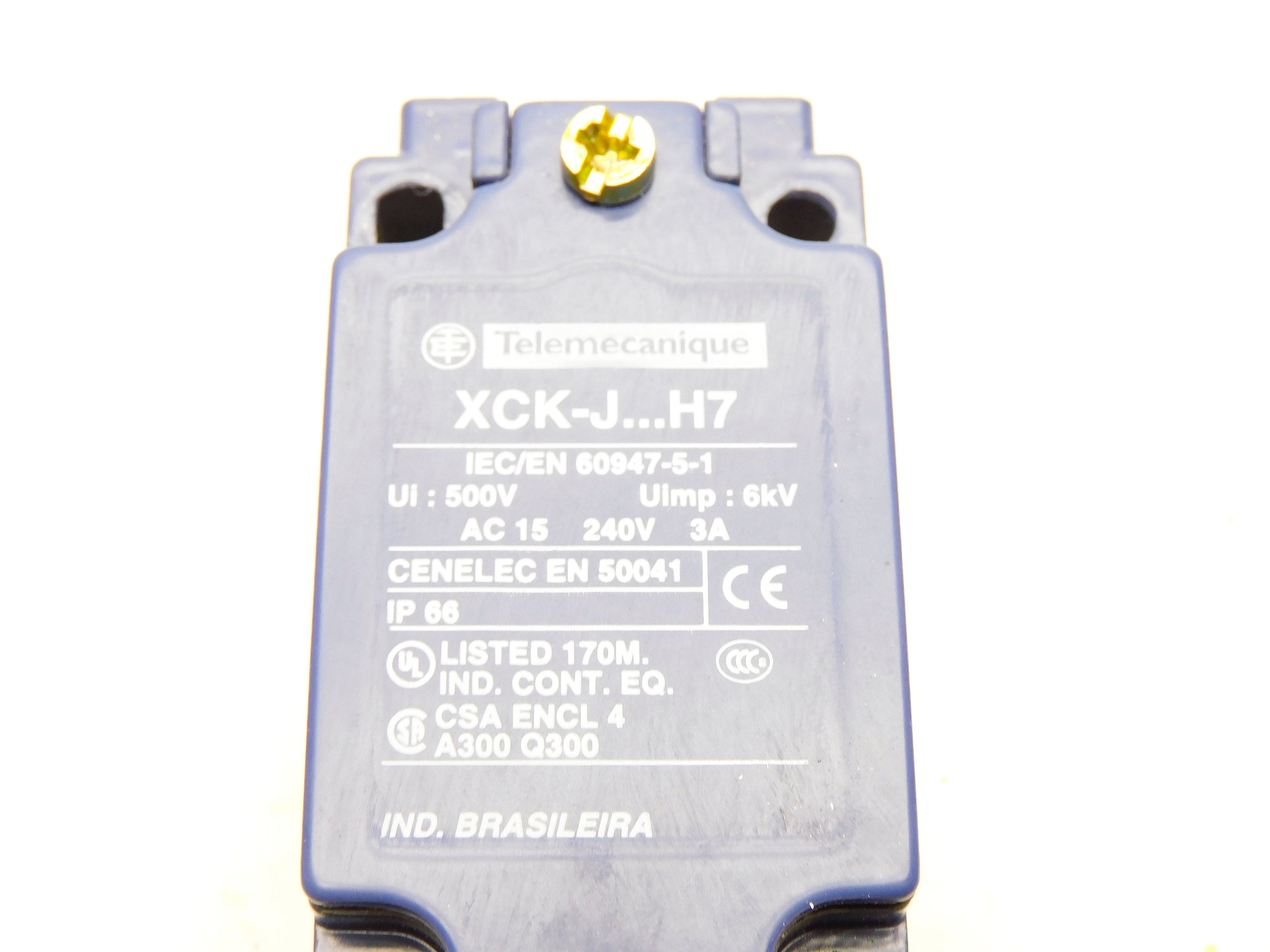 TELEMECANIQUE ZCKJ1547 NSMP