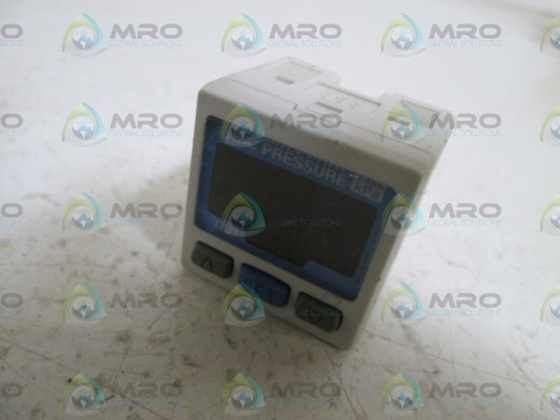 SMC VACUUM SWITCH ZSE30-T1-65  UNMP