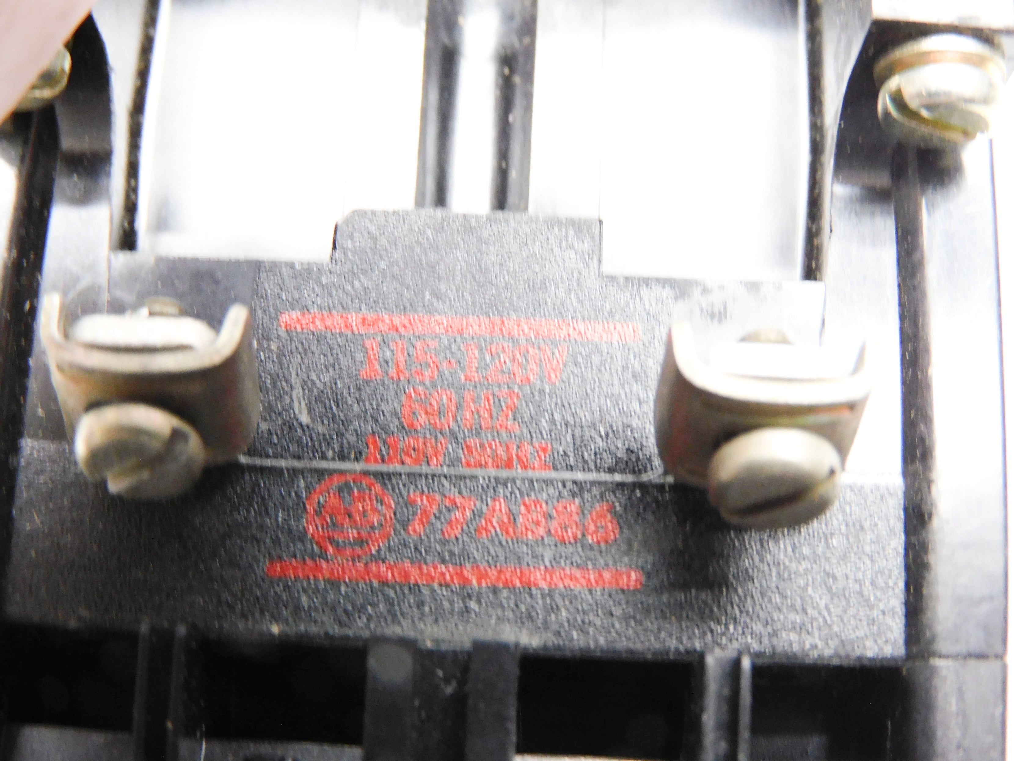 INDUSTRIAL SPARE PART 700-R000A1 SER. B 115-120V 110V 5A (BK/YL) NSMP