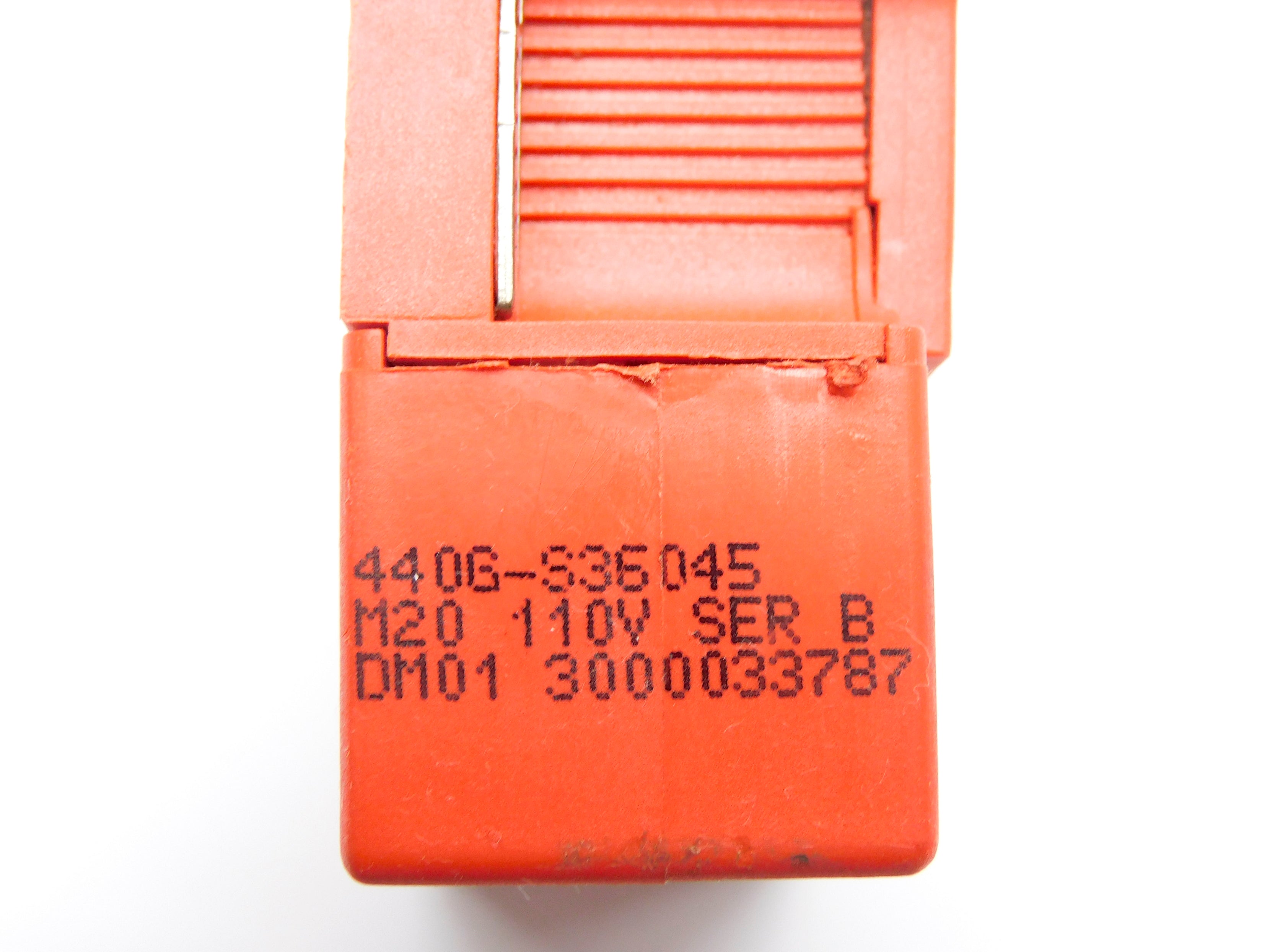ALLEN BRADLEY 440G-S36045 SER. B 110V NSNP