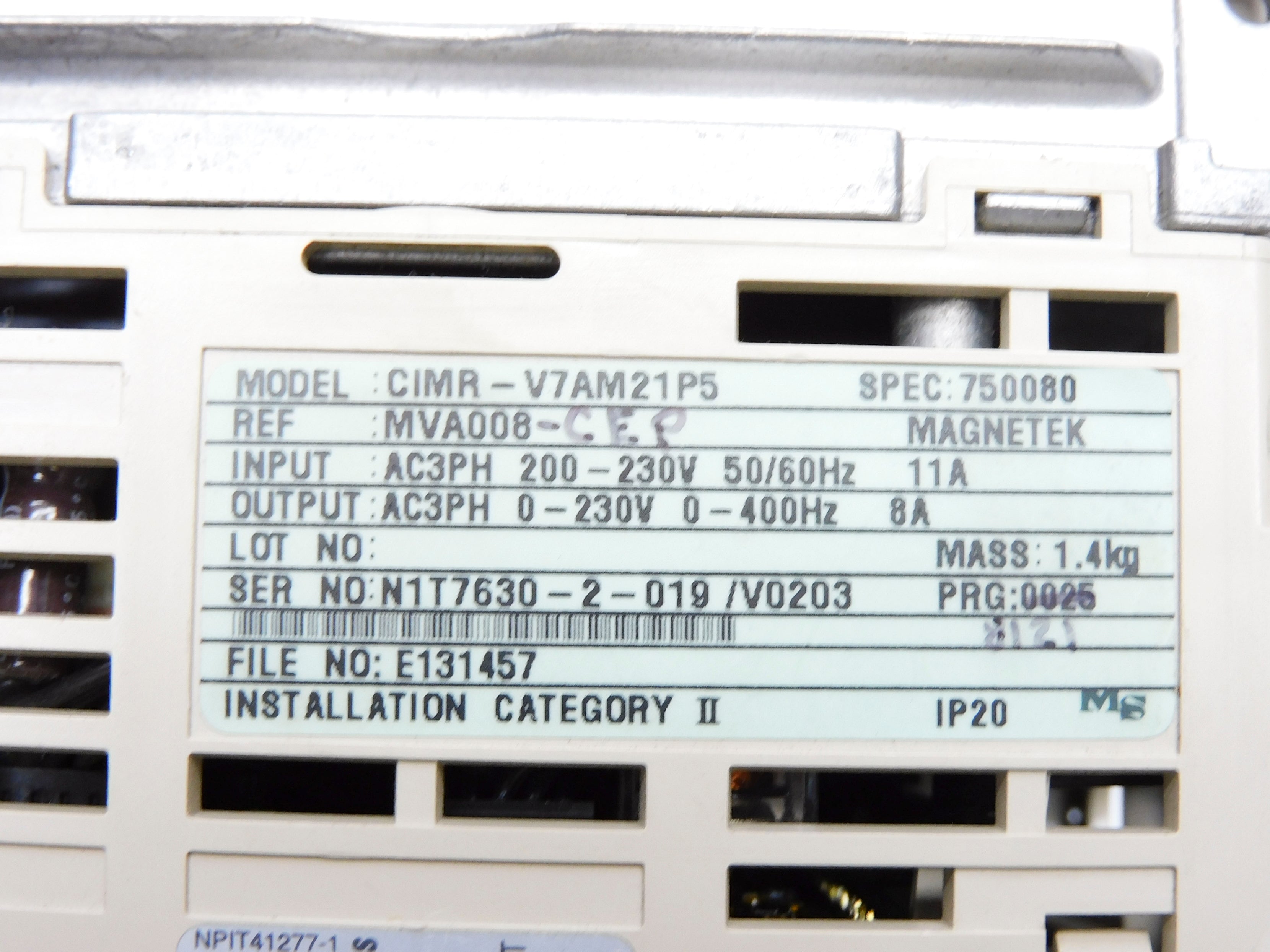 YASKAWA CIMR-V7AM21P5 UNMP