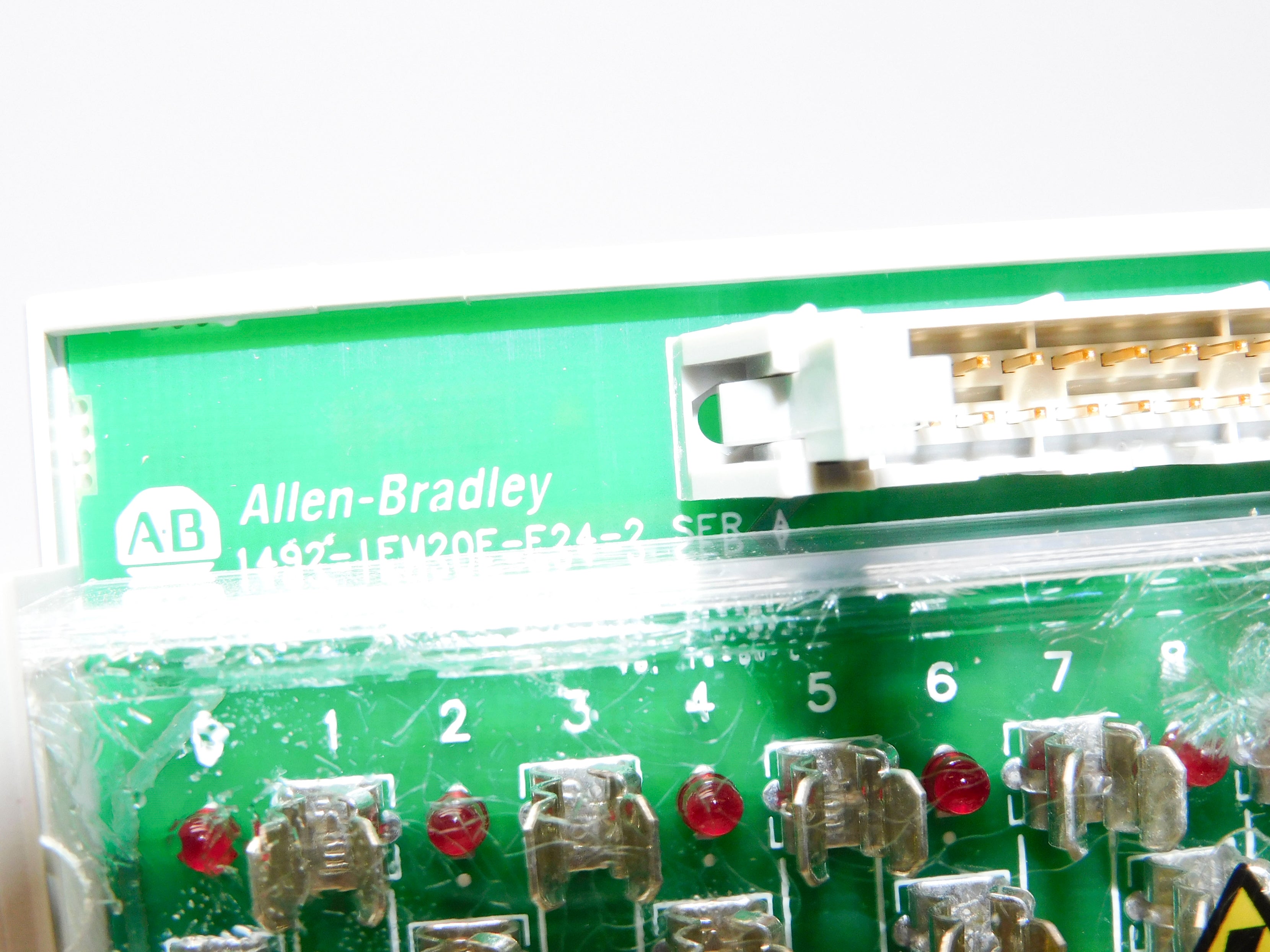 ALLEN BRADLEY 1492-IFM20F-F24-2 SER. A (BR/WH) NSMP