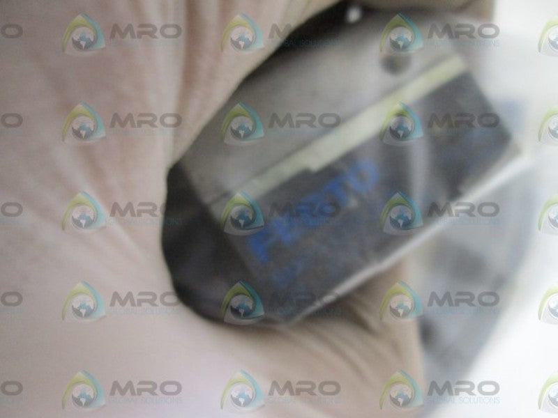 FESTO SME-1-LED-24-B 151669 PROXIMITY SENSOR * NEW IN FACTORY BAG *