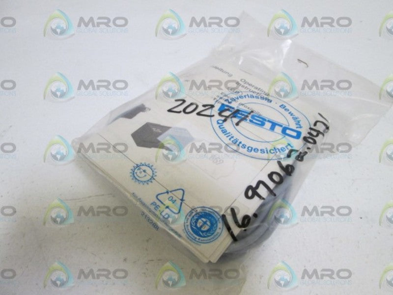 FESTO SME-1-LED-24-B 151669 PROXIMITY SENSOR * NEW IN FACTORY BAG *