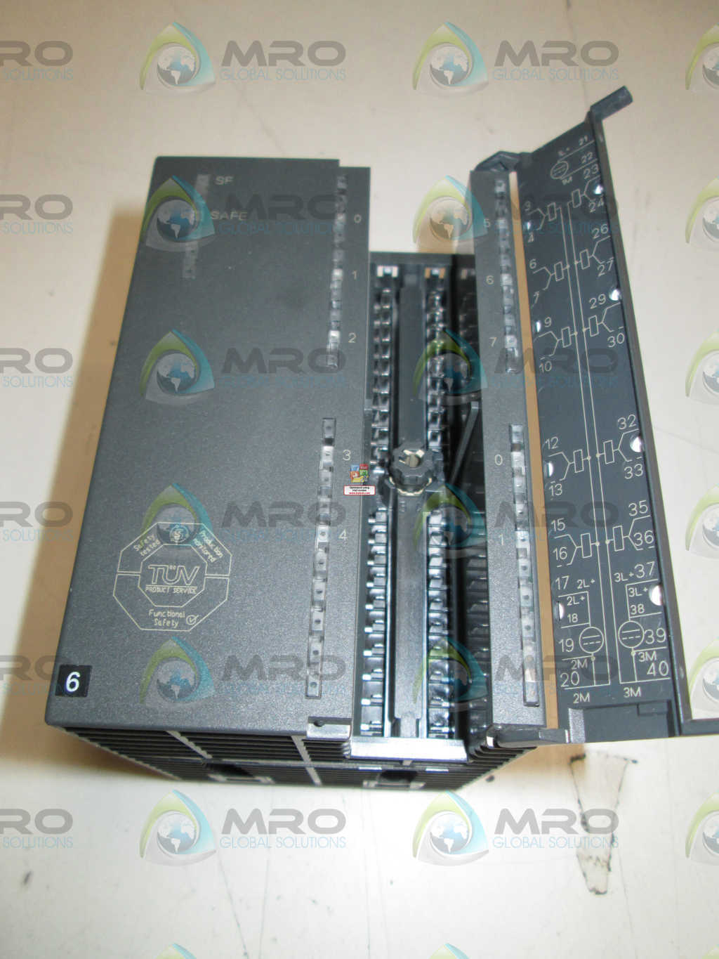 SIEMENS 6ES7326-2BF01-0AB0 OUTPUT MODULE *NEW NO BOX*