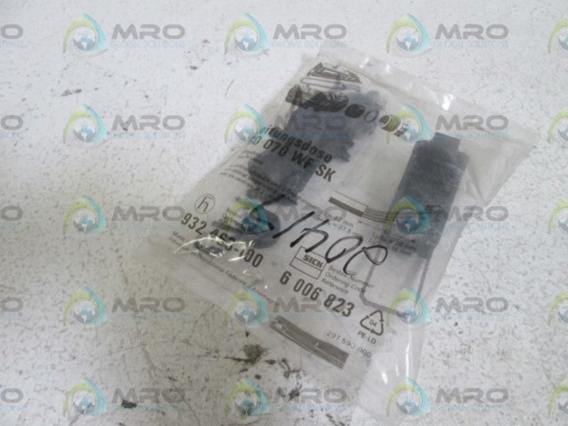 LEITUNGSDOSE LINE SOKCET G0 070 WF SK *NEW IN FACTORY BAG*
