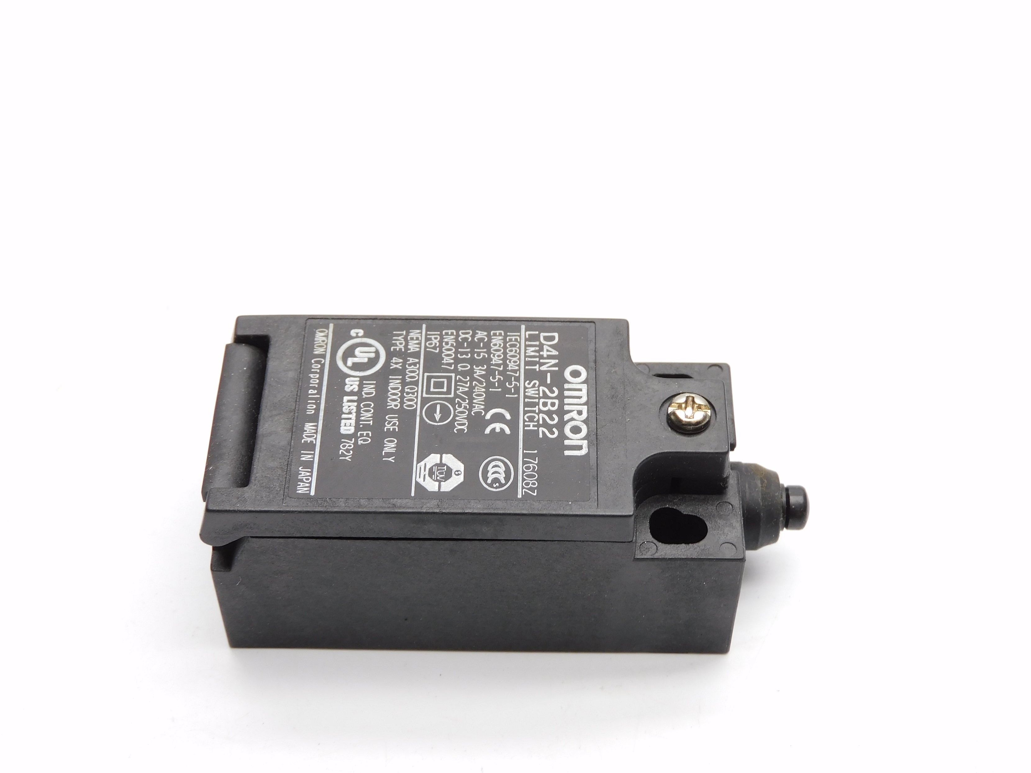 OMRON D4N-2B22 (AS PICTURED) NSMP