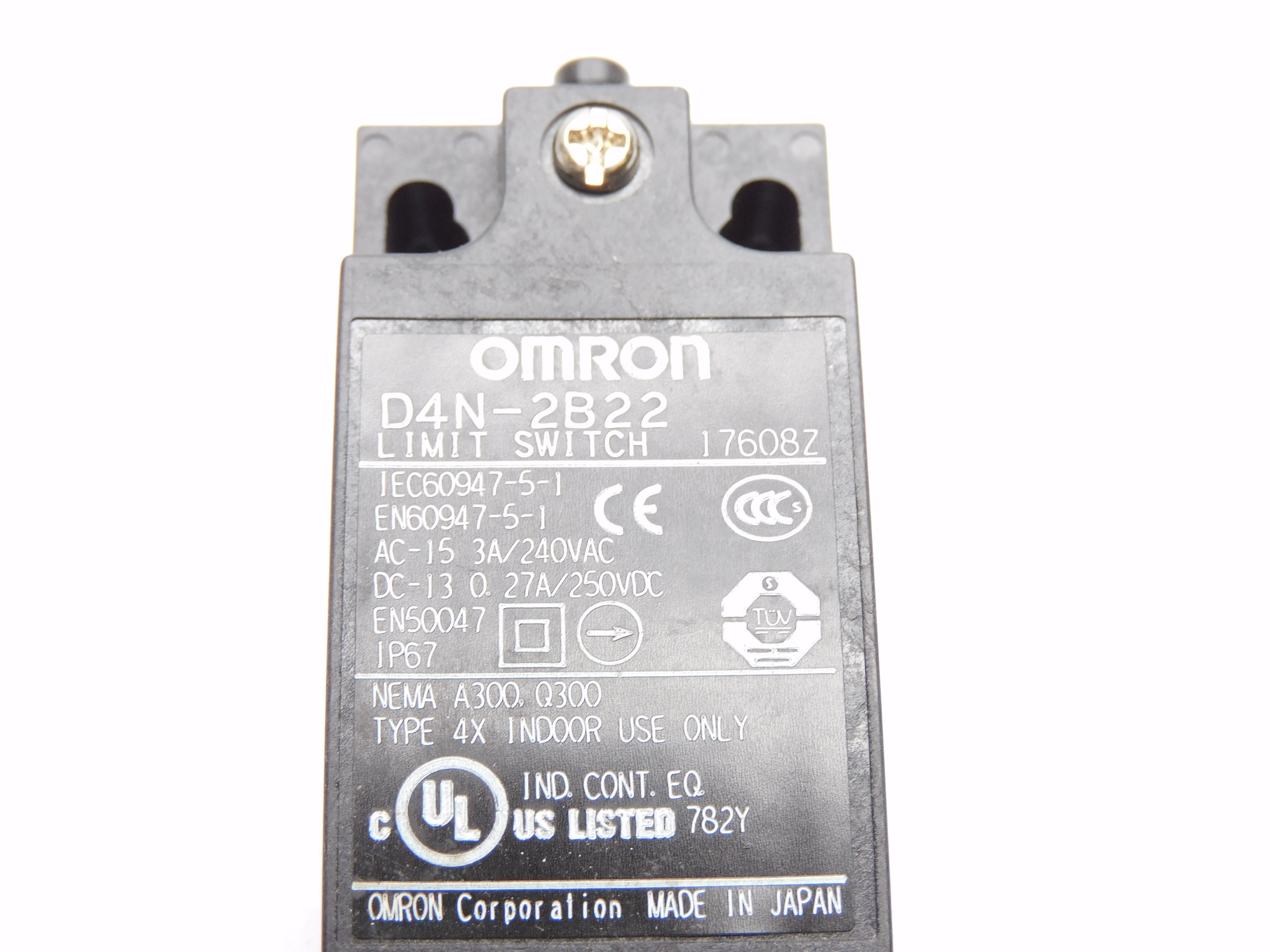 OMRON D4N-2B22 (AS PICTURED) NSMP