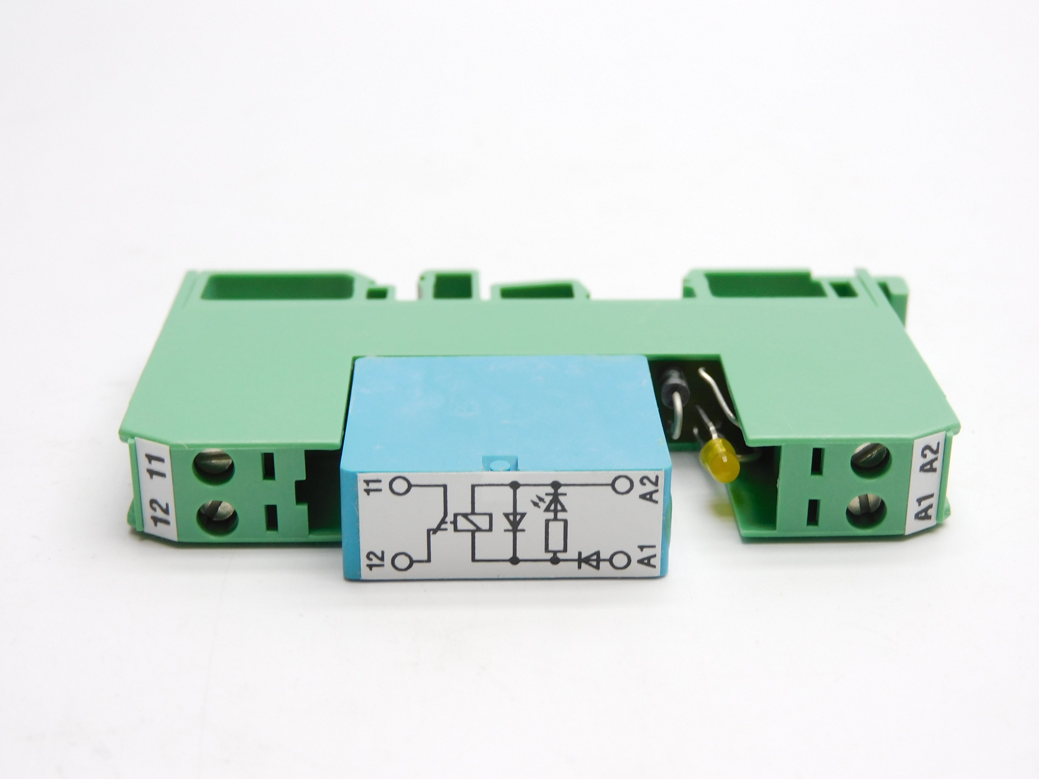 PHOENIX CONTACT EMG10-REL/KSR-G24/2-LCAU  250V 2A NSNP