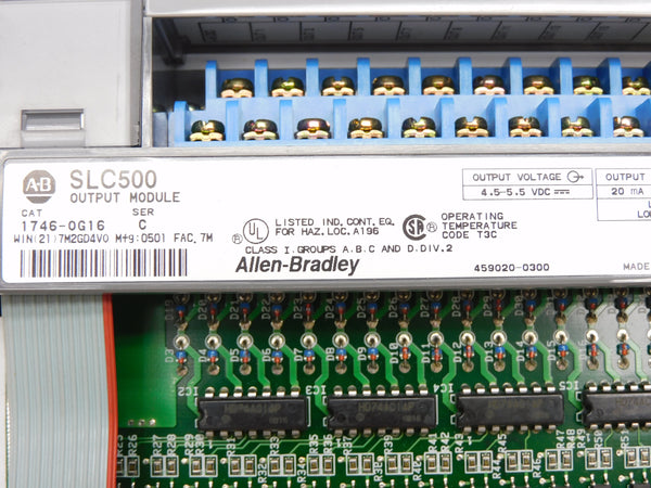 ALLEN BRADLEY 1746-OG16 SER. C 4.5-5.5VDC NSMP