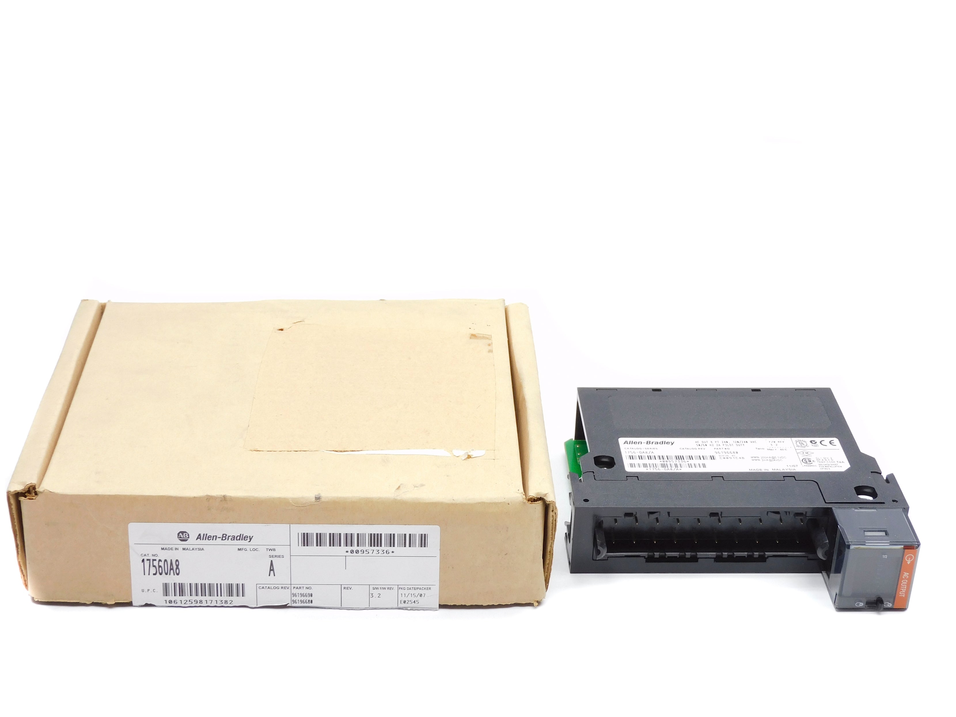 ALLEN BRADLEY 1756-OA8 SER. A F/W 3.2 NSMP