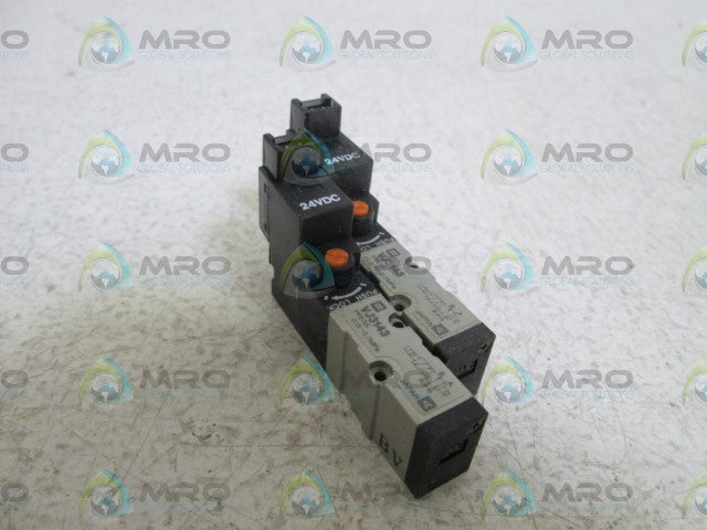 LOT OF 2 SMC VALVE VJ3143 *NEW NO BOX*