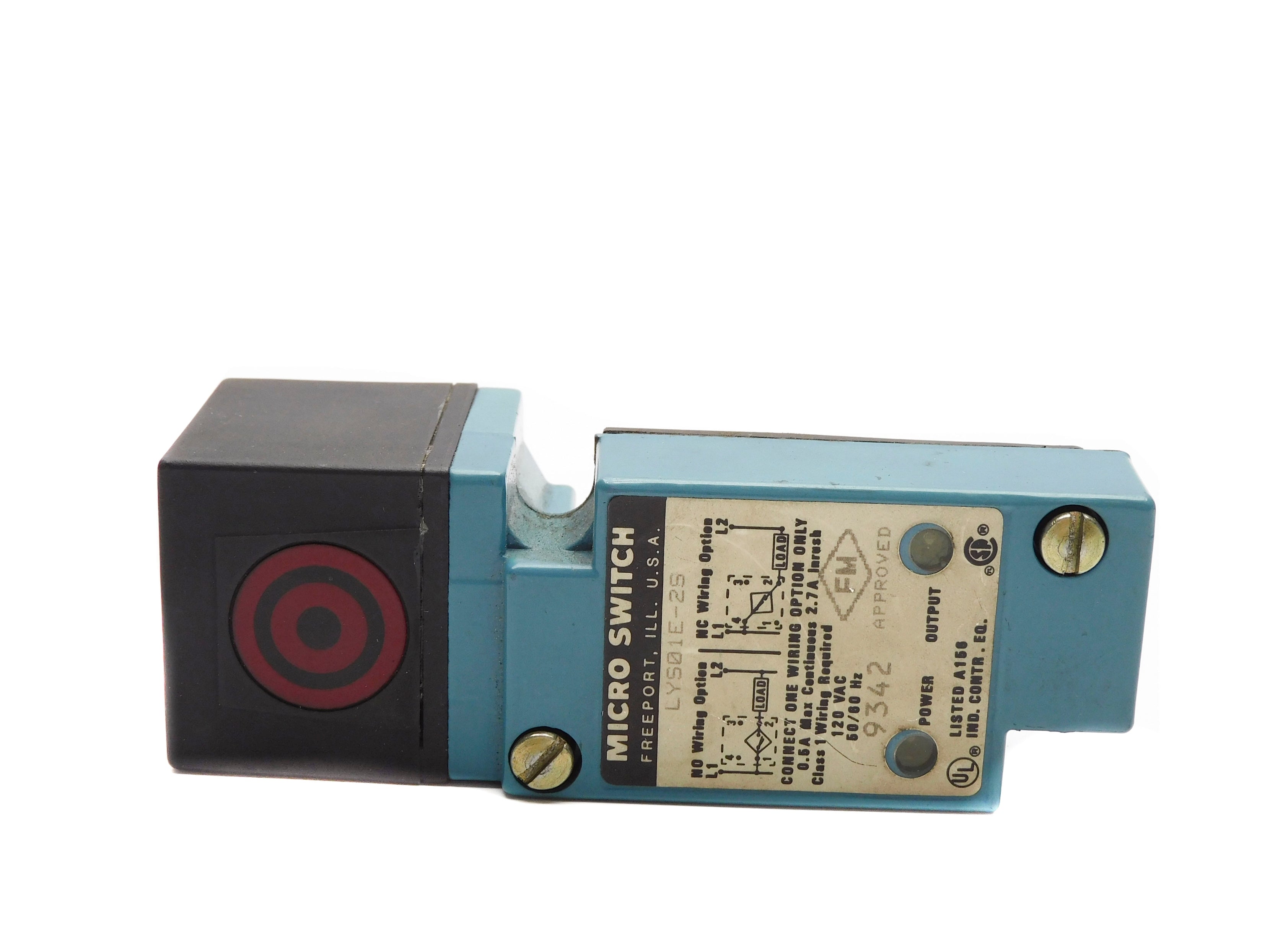 MICRO SWITCH LYS01E-2S (AS PICTURED)  UNMP