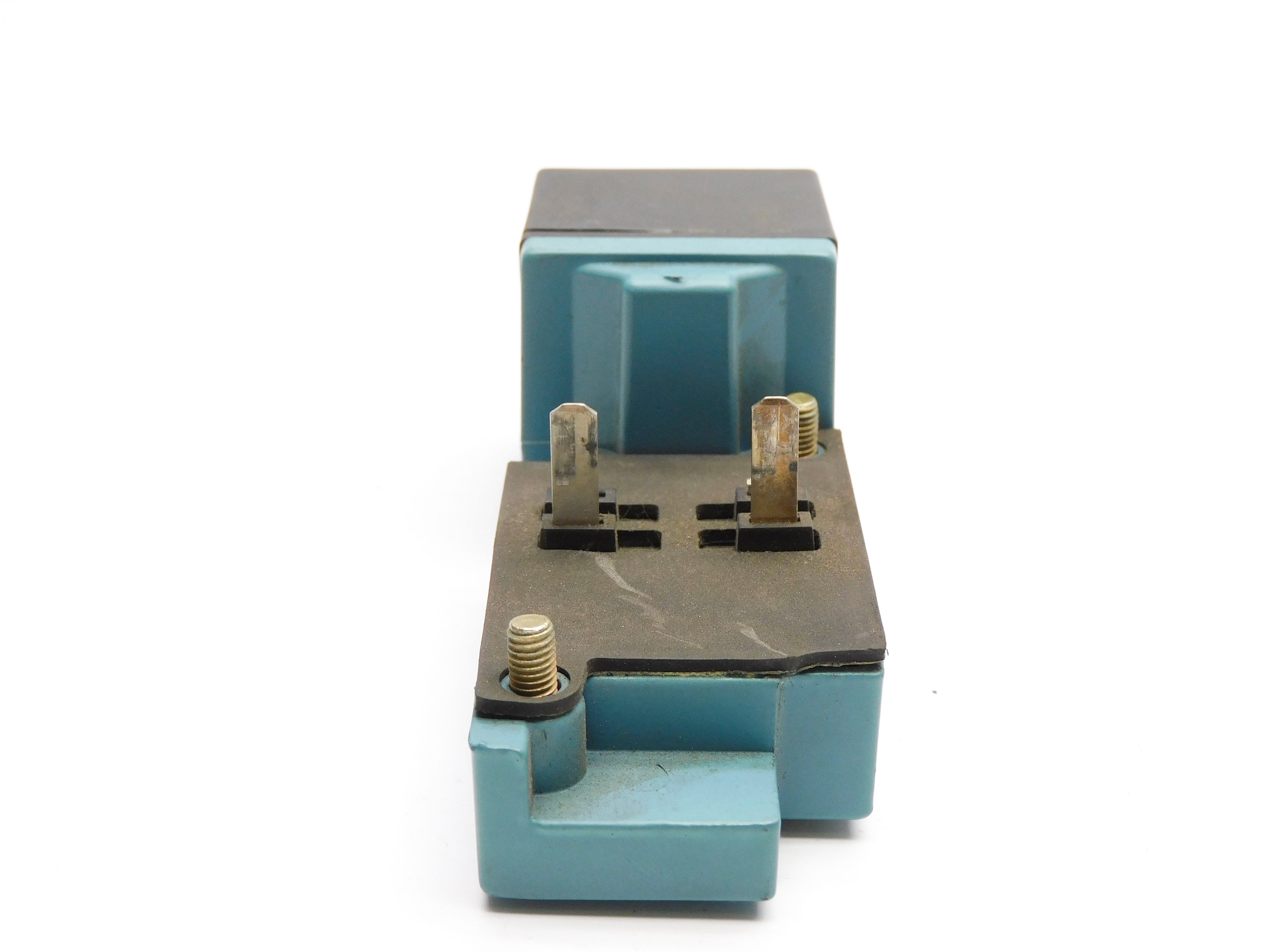 MICRO SWITCH LYS01E-2S (AS PICTURED)  UNMP