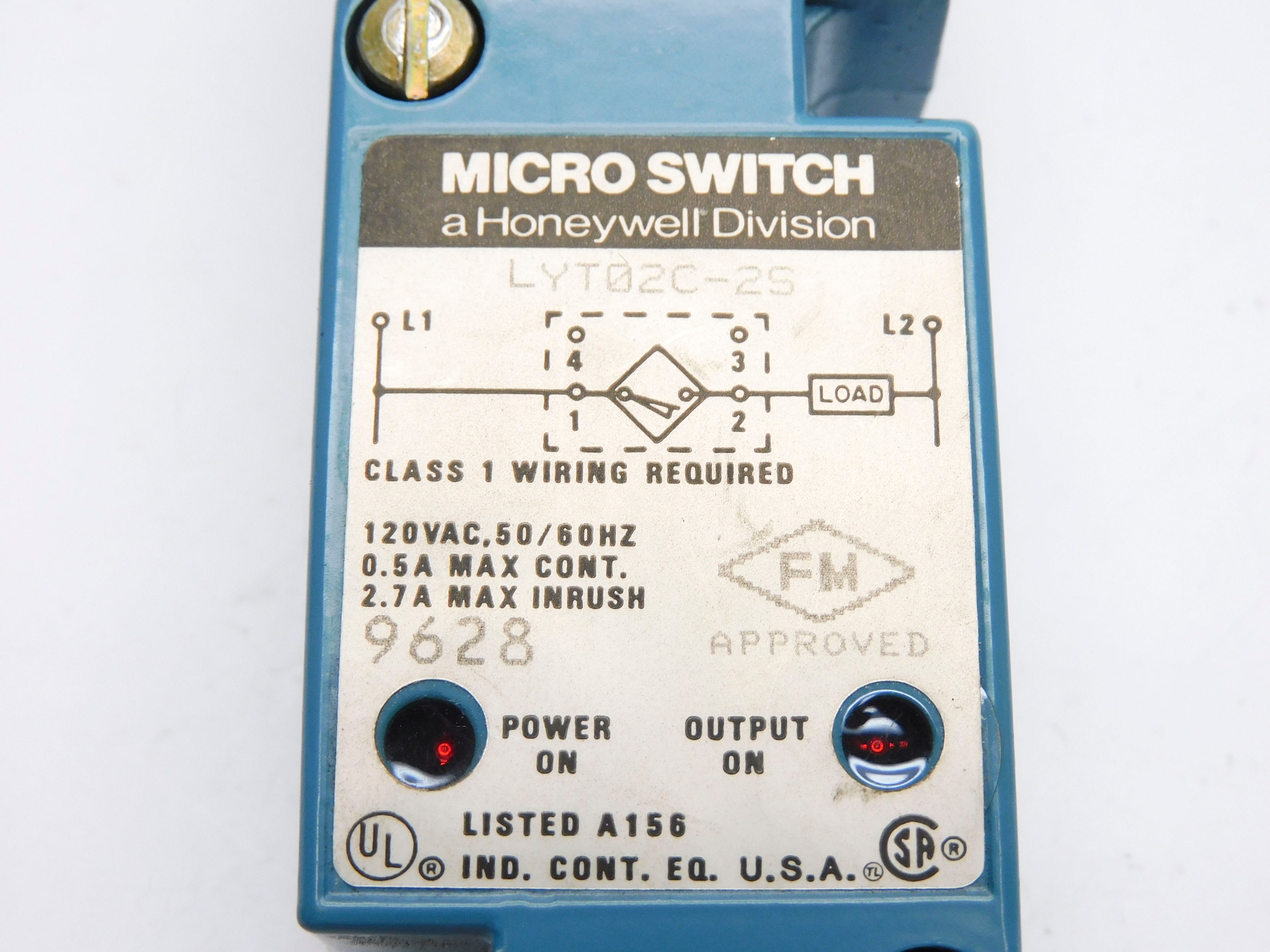 MICRCOSWITCH LYT02C-2S (AS PICTURED) UNMP