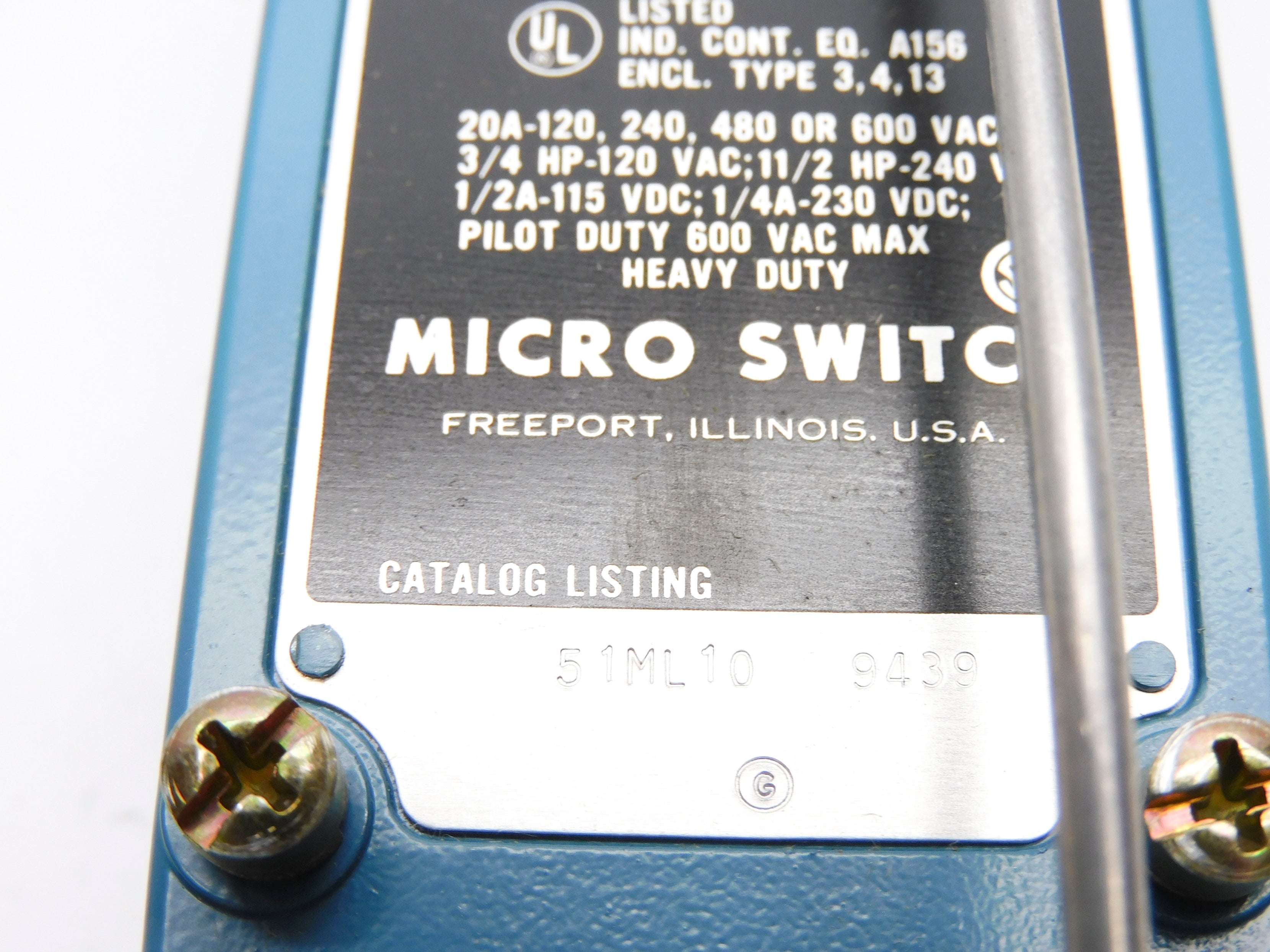 MICRO SWITCH 51ML10 (AS PICTURED) NSMP