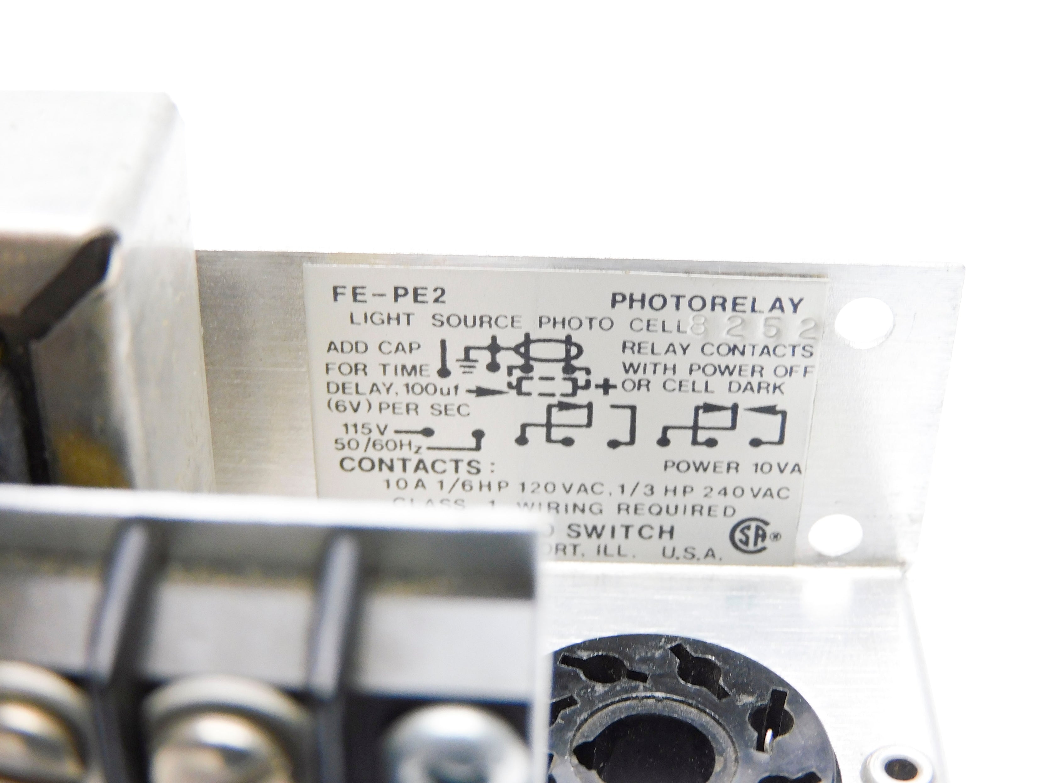 MICRO SWITCH FE-PE2 120/240VAC (AS PICTURED) NSNP