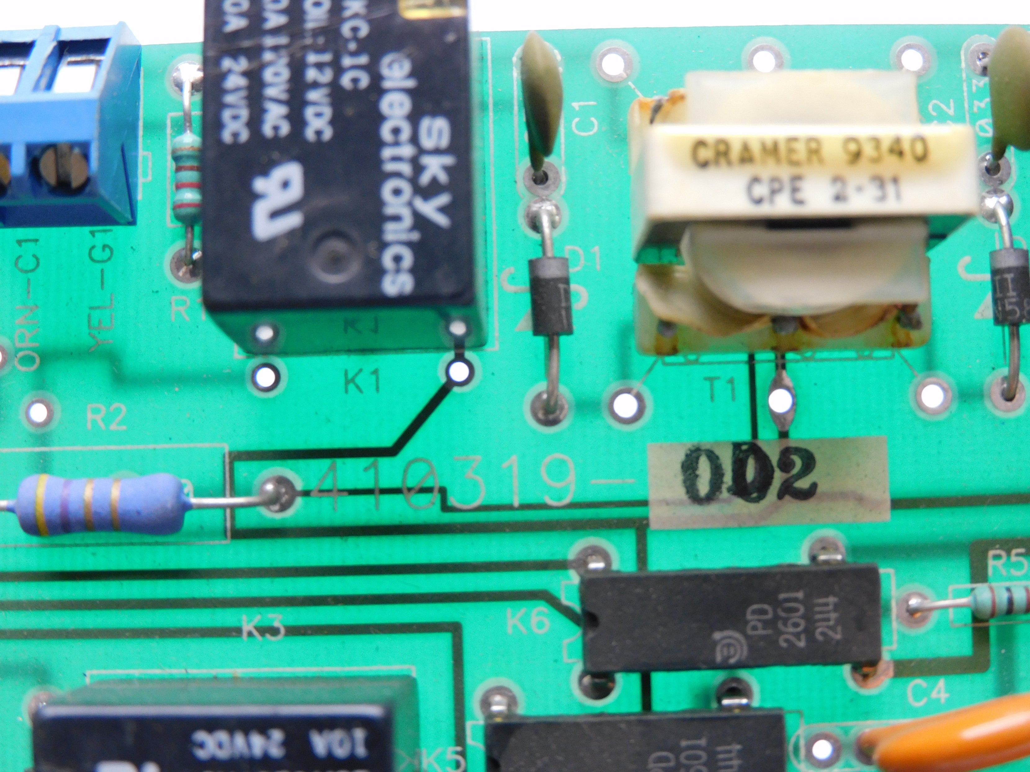 TT 400251-1-A 410319-0D2 UNMP