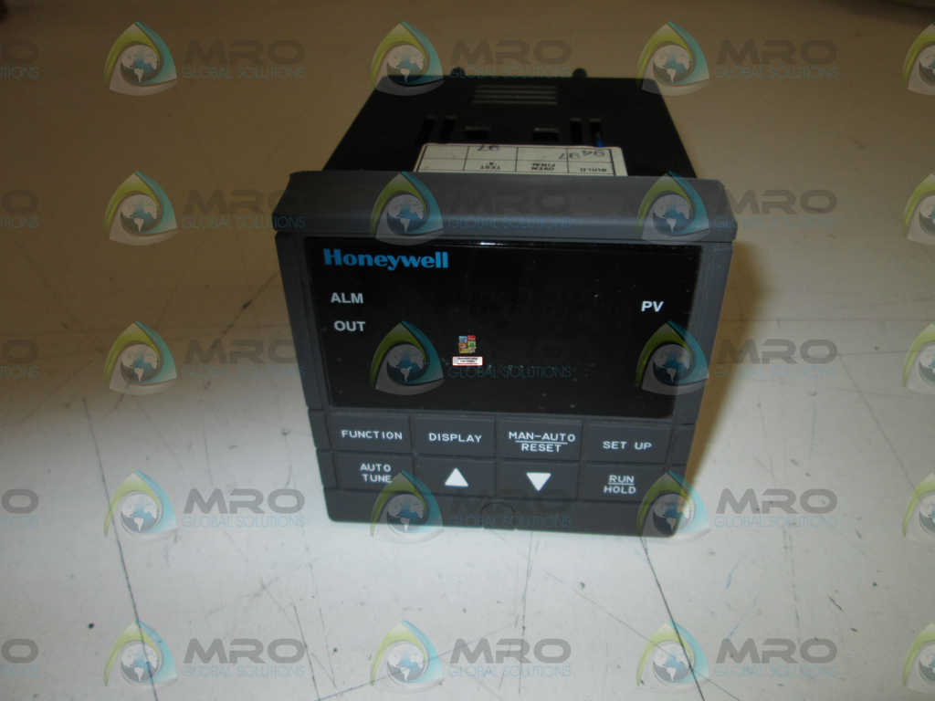 HONEYWELL TEMPERATURE CONTROLLER DC230B-C0-0A-10-0A00000-E0-0 *USED*
