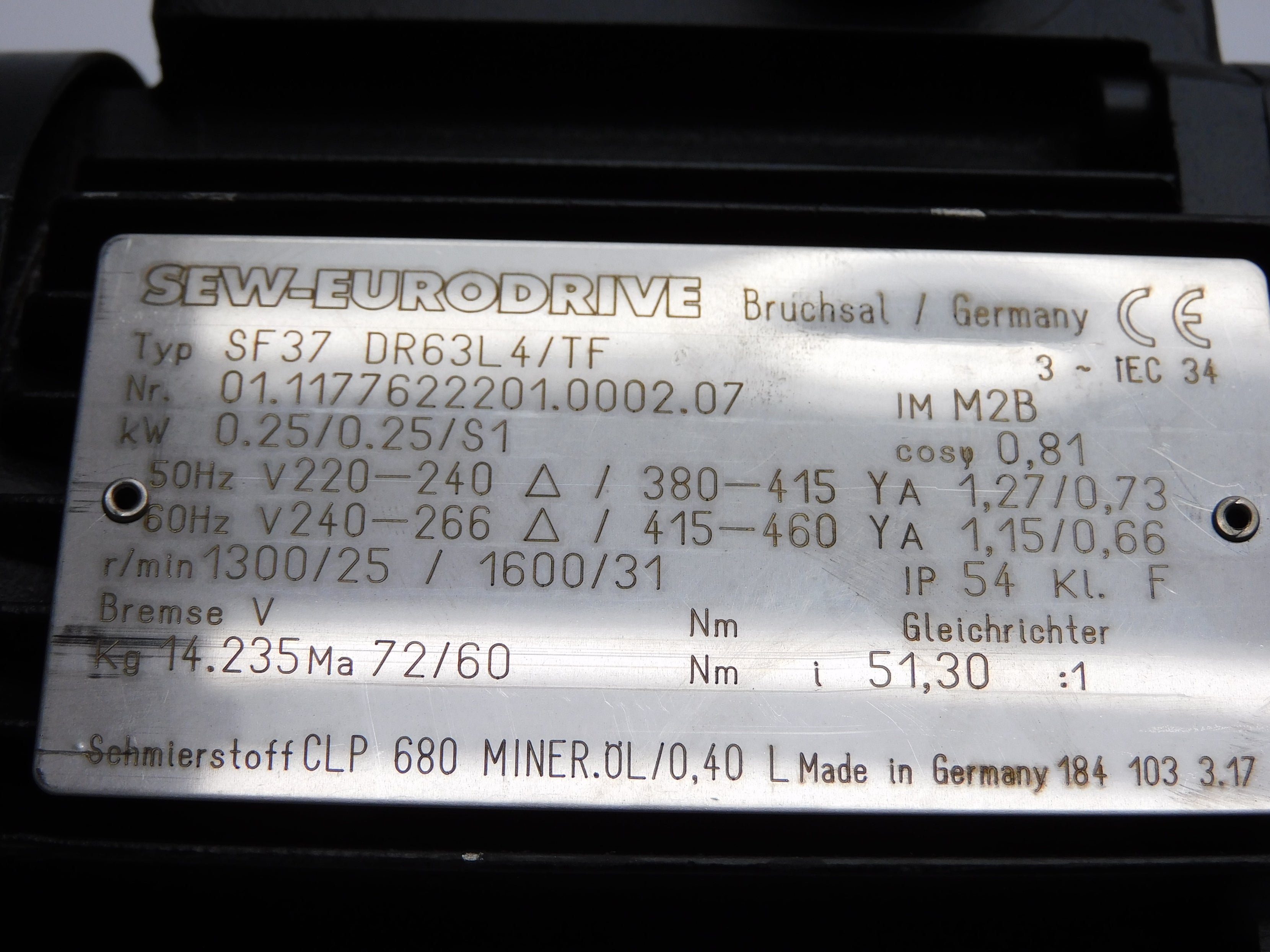 SEW-EURODRIVE SF37DR63L4/TF UNMP