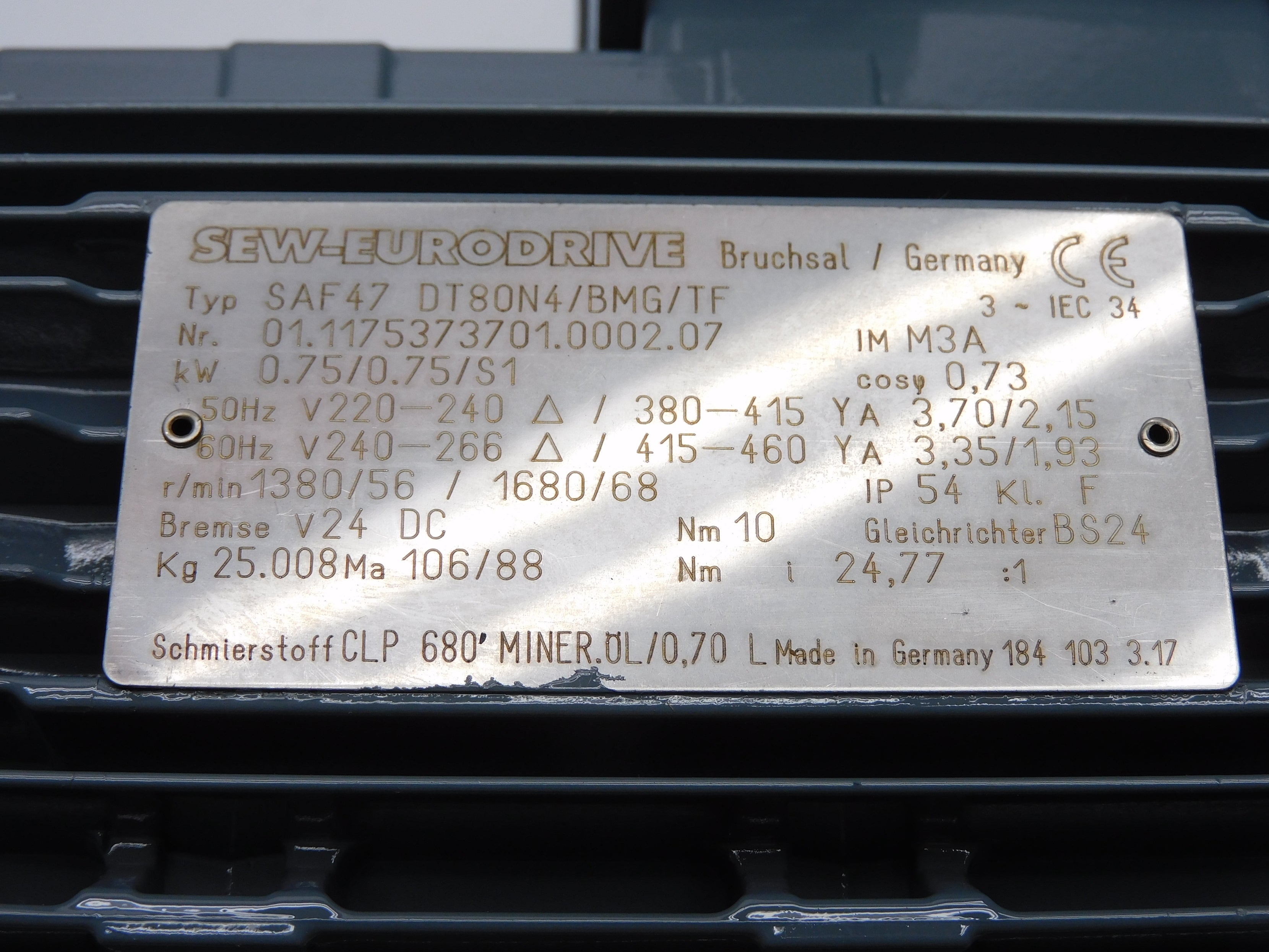 SEW-EURODRIVE SAF47DT80N4/BMG/TF UNMP